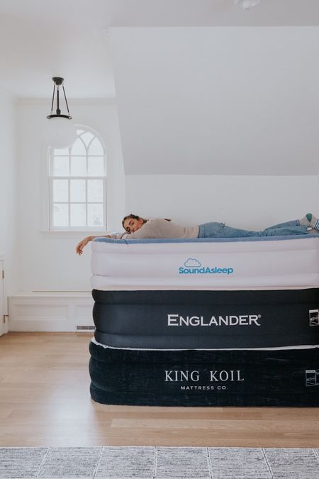 Testing the top rated amazon air mattresses! The King Koil took the win 🏆 

#LTKhome #LTKCyberweek