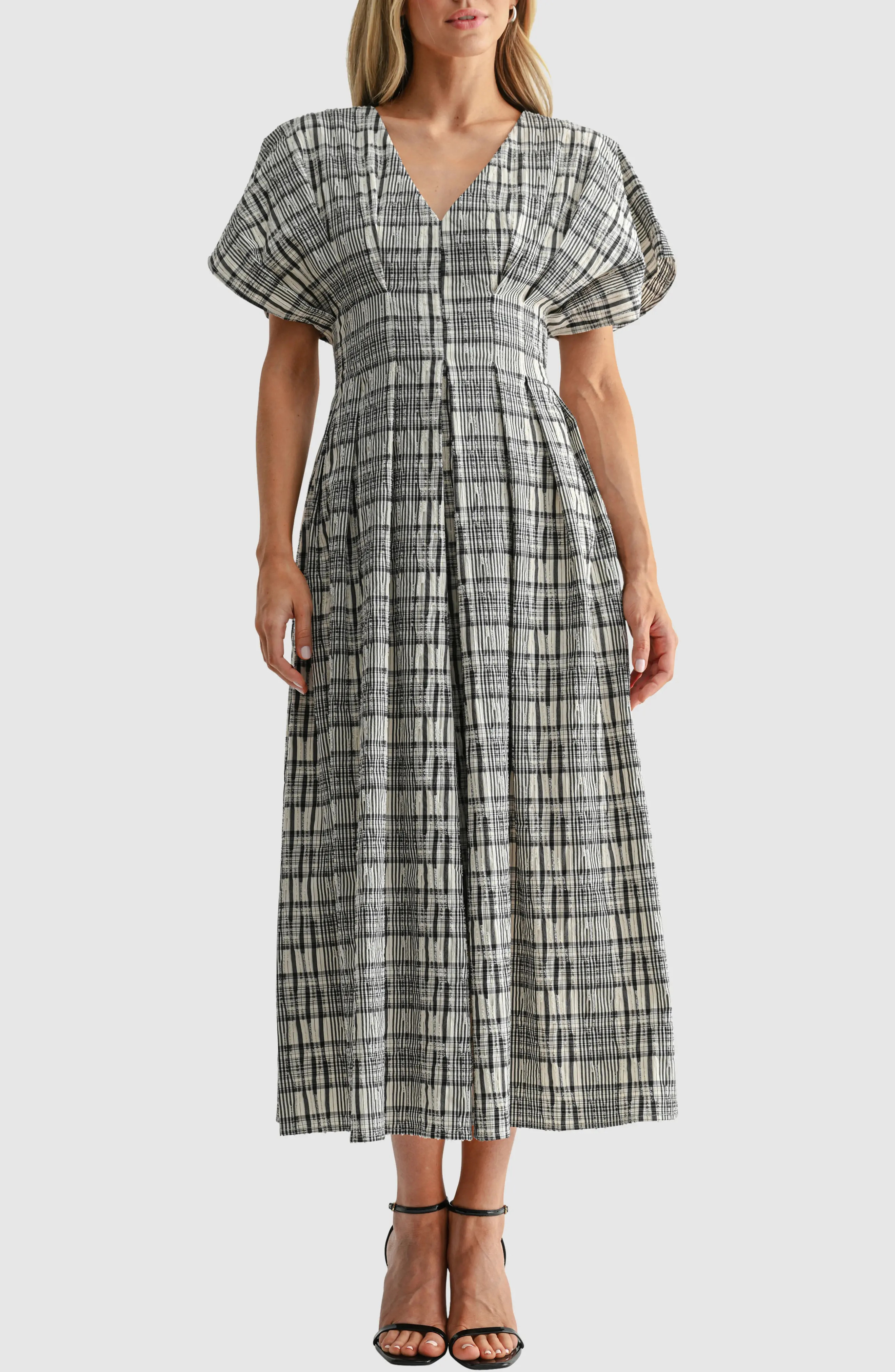 Mila Mae Plaid Pleated Dolman Sleeve Cotton Blend Dress in Ivory Black Plaid at Nordstrom, Size X-Large | Nordstrom
