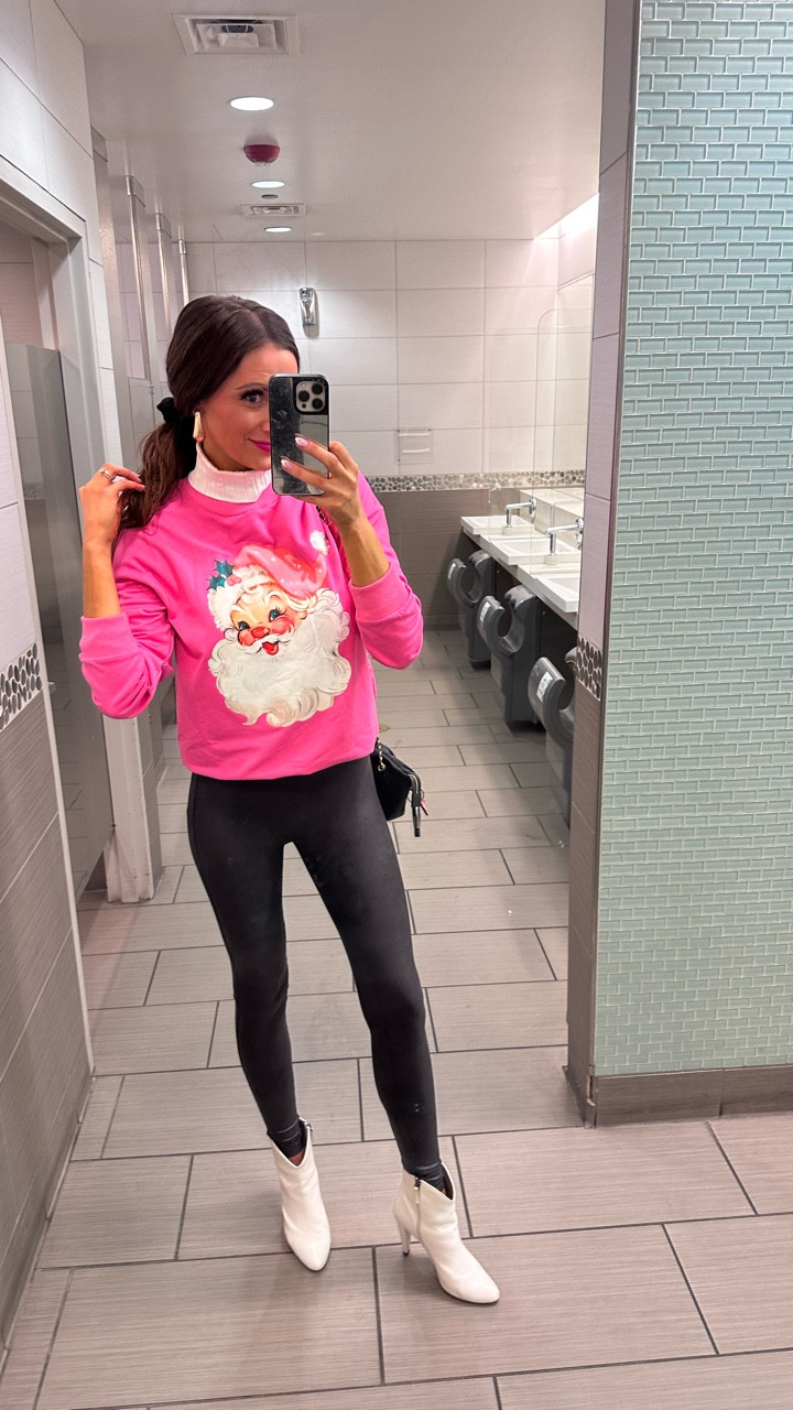 Fun festive, comfy & on sale ‼️

#LTKSeasonal #LTKHoliday #LTKSaleAlert