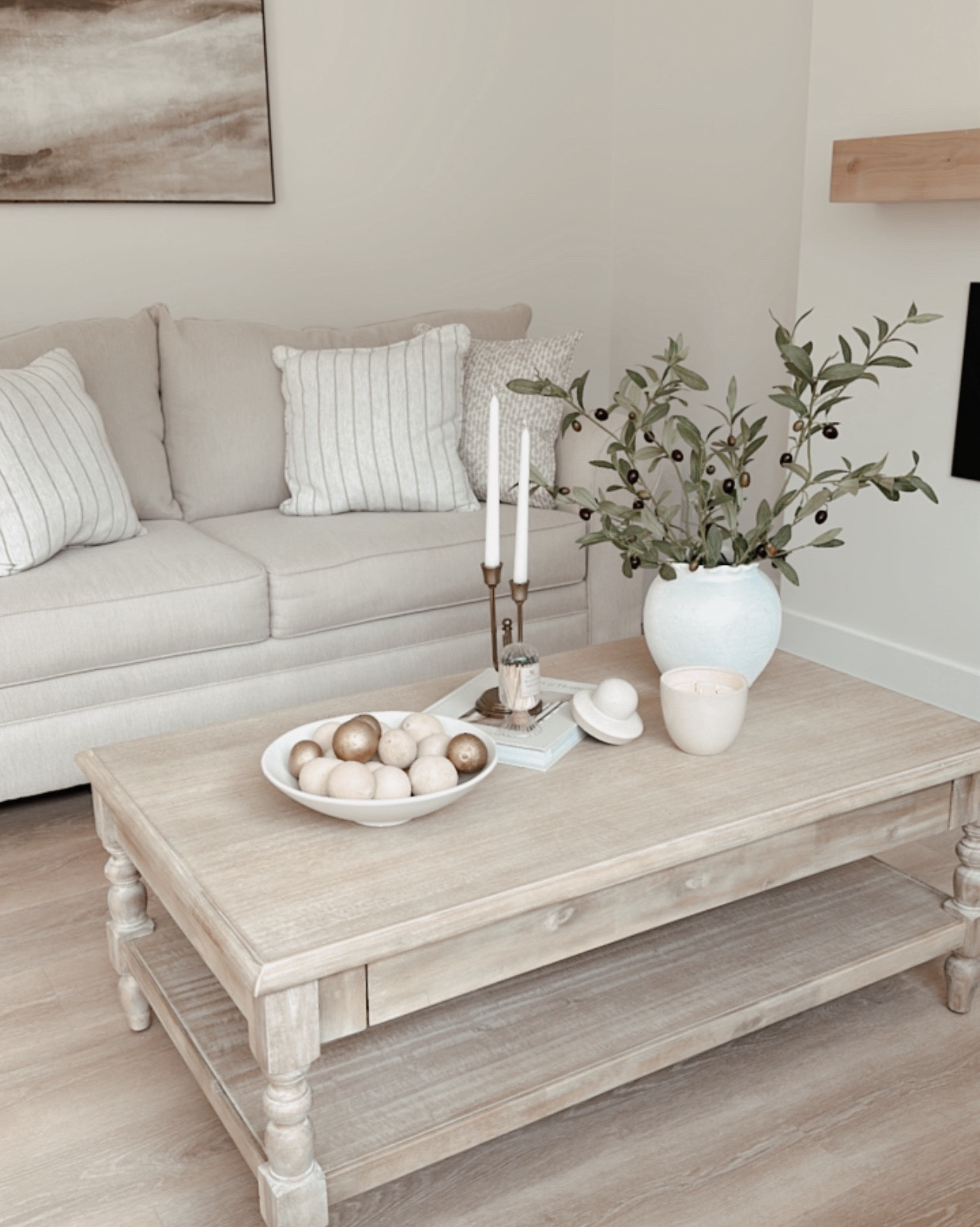 I’m in love with this beautiful coffee table 🤎

#LTKSaleAlert #LTKHome