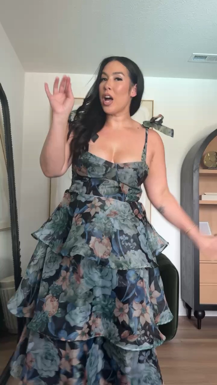 A darker floral moment from @Lulus size XL #luluspartner #lovelulus code BONNIE20 for 20% off your first purchase 

midsize fashion, outfit inspo, summer dresses

#LTKootd #LTKSeasonal #LTKMidsize