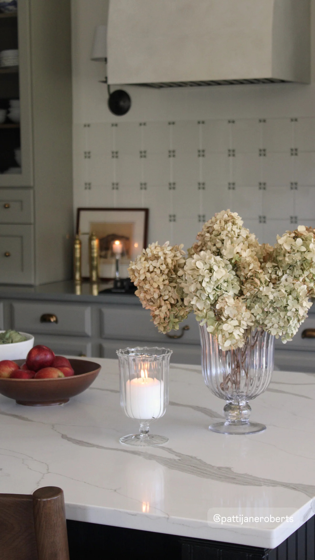 Charlotte Glass Hurricane | Cottage and Key