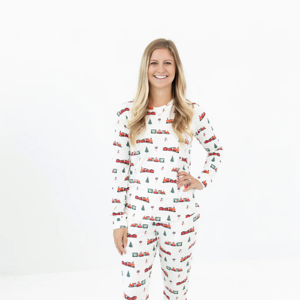 Women's Jogger Pajama Set in Holiday Train | Kyte BABY