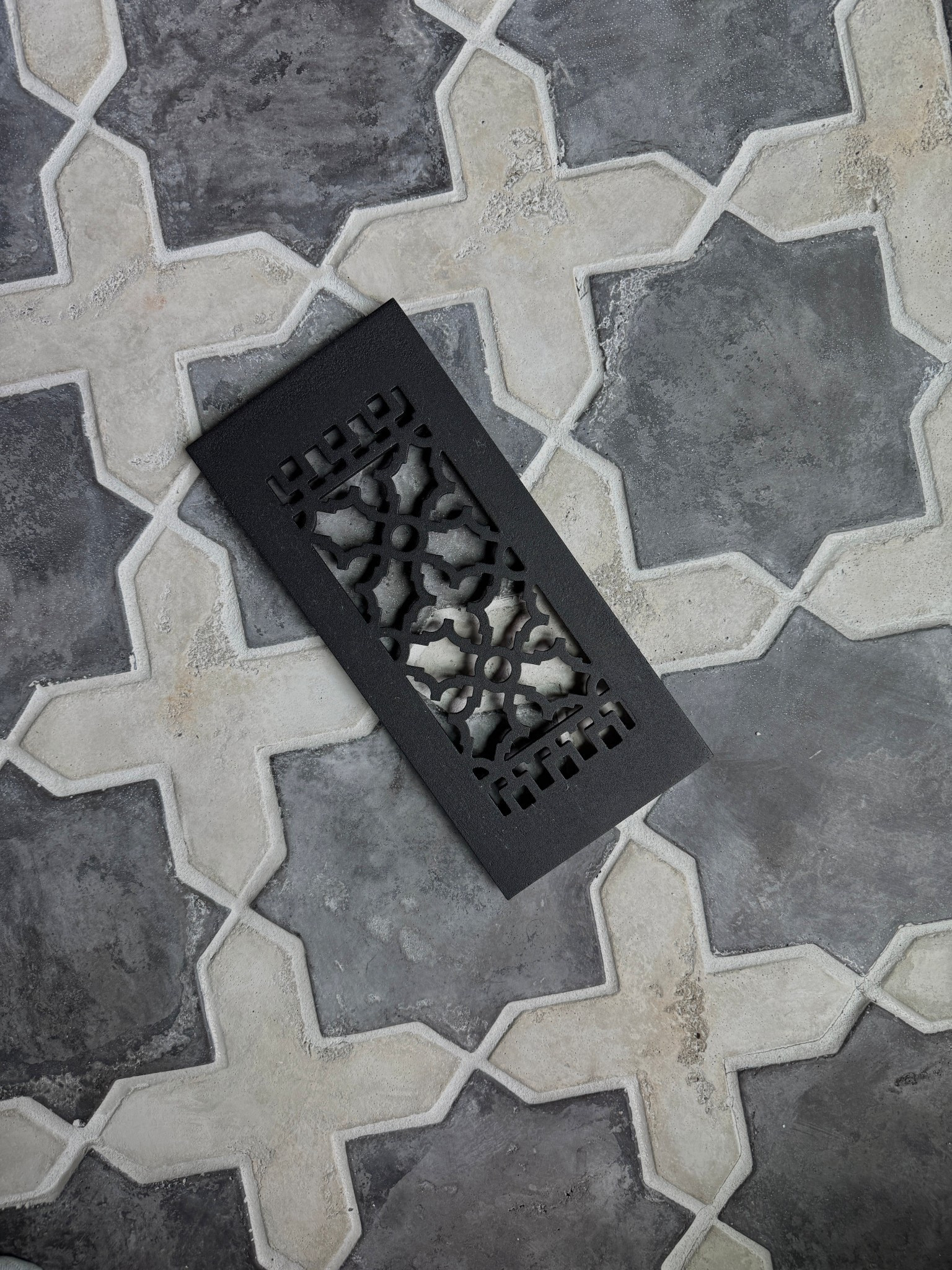 You see this vent cover? I still can’t get over how good it looks. 😍 I swapped out the old basic one with this cast iron beauty from @reggioregisters—heavy-duty, stunningly designed, and legit feels like jewelry for your walls (or floors).

#LTKHome #LTKFindsUnder50