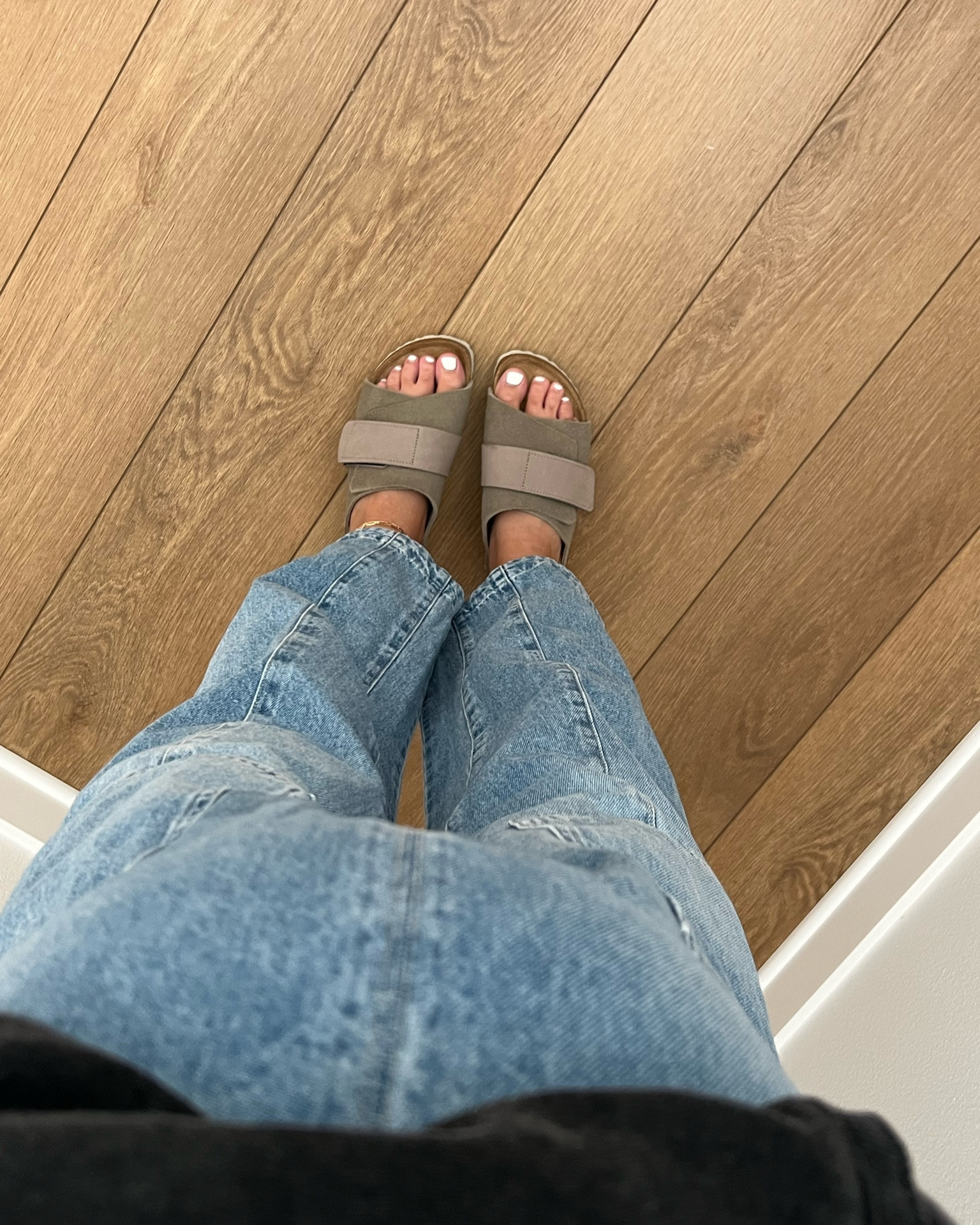 Free People overalls tts M even 35 weeks pregnant! Love them soo much the softest denim and so flattering. Birkenstock sandals also true to size and SO comfy the strap is adjustable and love the neutral color! Sweatshirt is free people is the best soo cozy sized up to large but M would be fine also! 

#LTKshoecrush #LTKbump