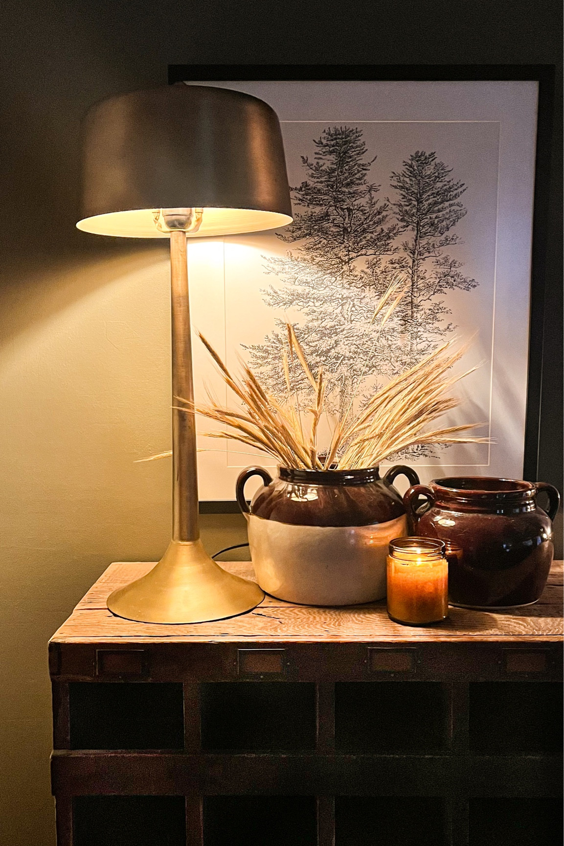 Just got a new brass lamp in the perfect time for these gloomy fall days.

Brass lamp
Amazon find
Amazon home
Vintage style lamp
Brass table lamp


#LTKhome