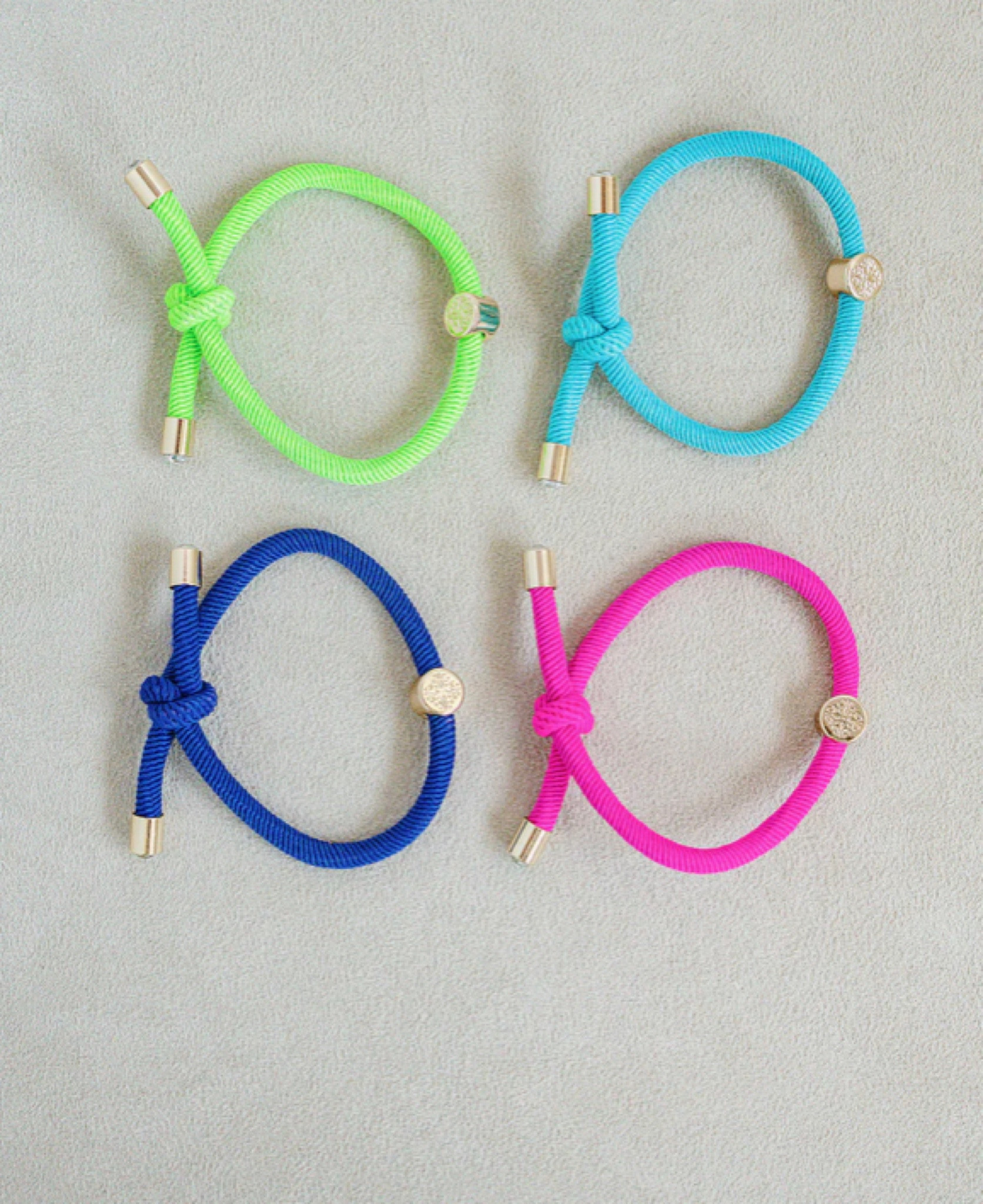 Eyeing the neon set of Smith & Co hair ties!! Love these, and how they don’t scream HAIR TIE!  

#LTKfindsunder50 #LTKstyletip #LTKActive