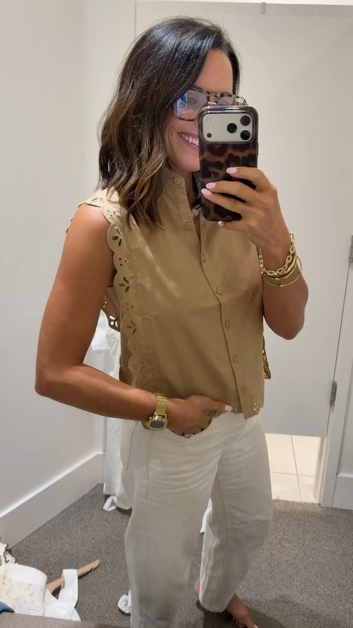 THIS scalloped top!!

loft top, embroidered shorts outfit, neutral outfit inspo, summer outfit, casual chic outfit, everyday style

#loftstyle #ltkunder50 #summeroutfit #neutralstyle #casualchic #everydayoutfit