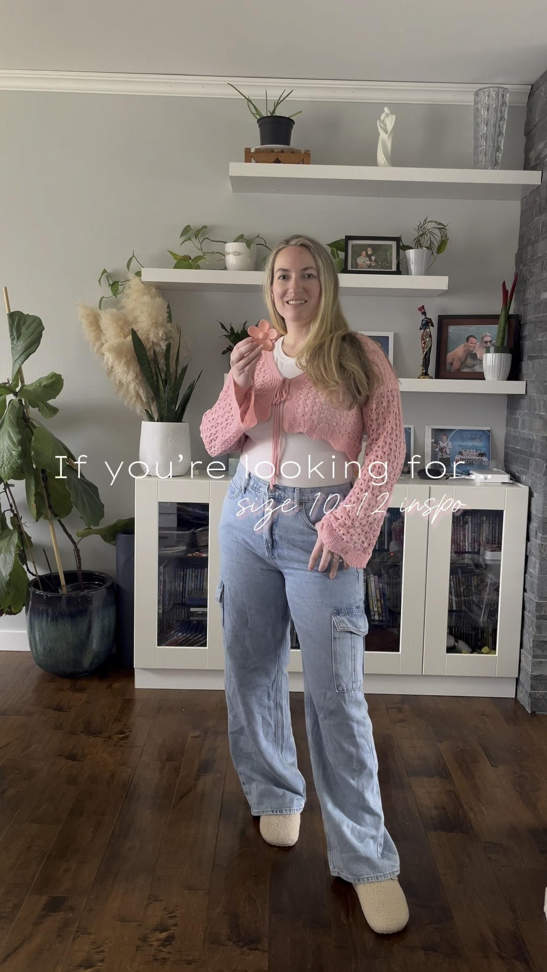 Spring style, midsize, size 10, size 12, spring outfit, spring break, old navy jeans, denim, cargo

#LTKstyletip #LTKmidsize #LTKSeasonal