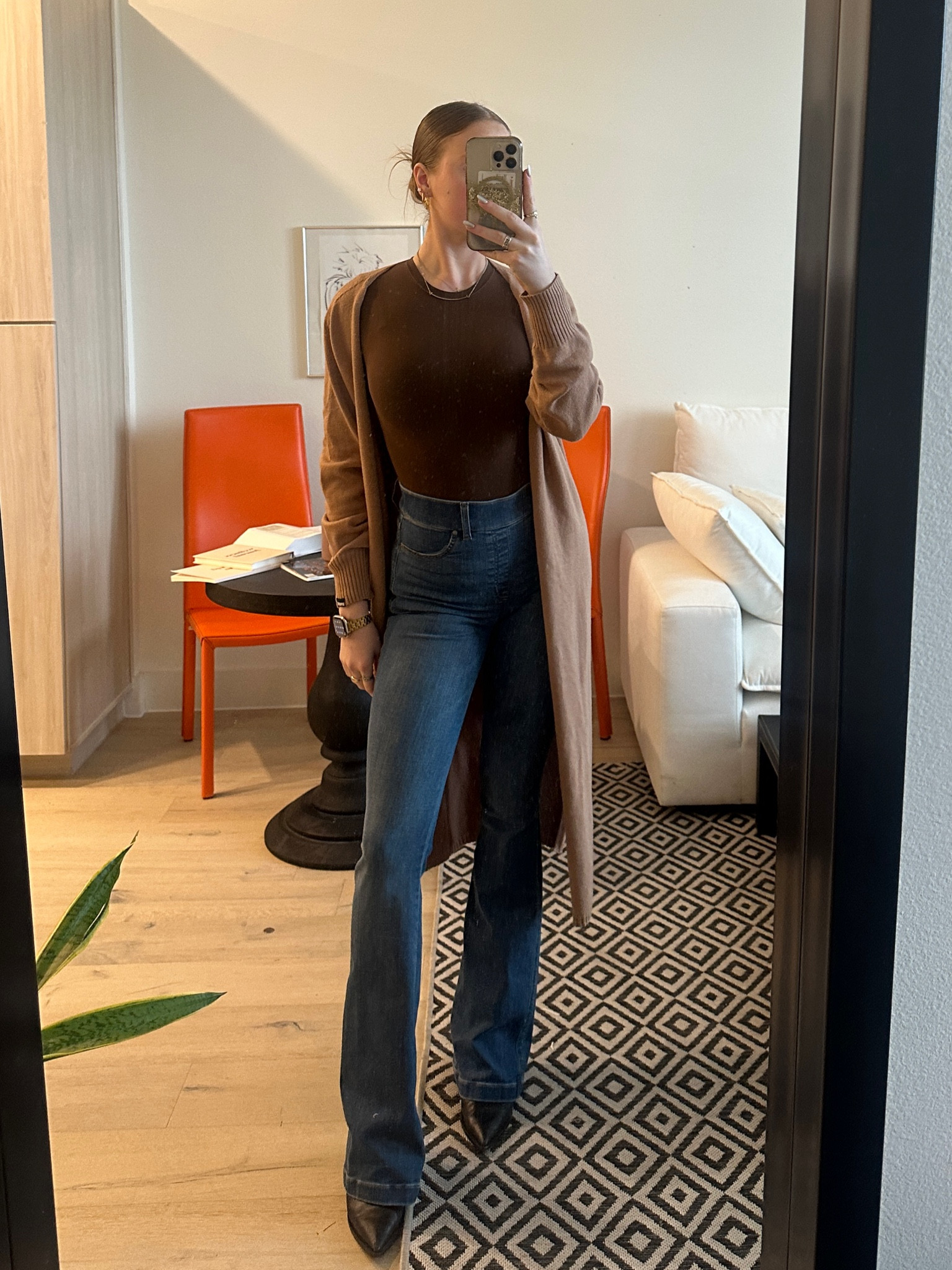 These Spanx jeans >>>

#LTKworkwear #LTKstyletip