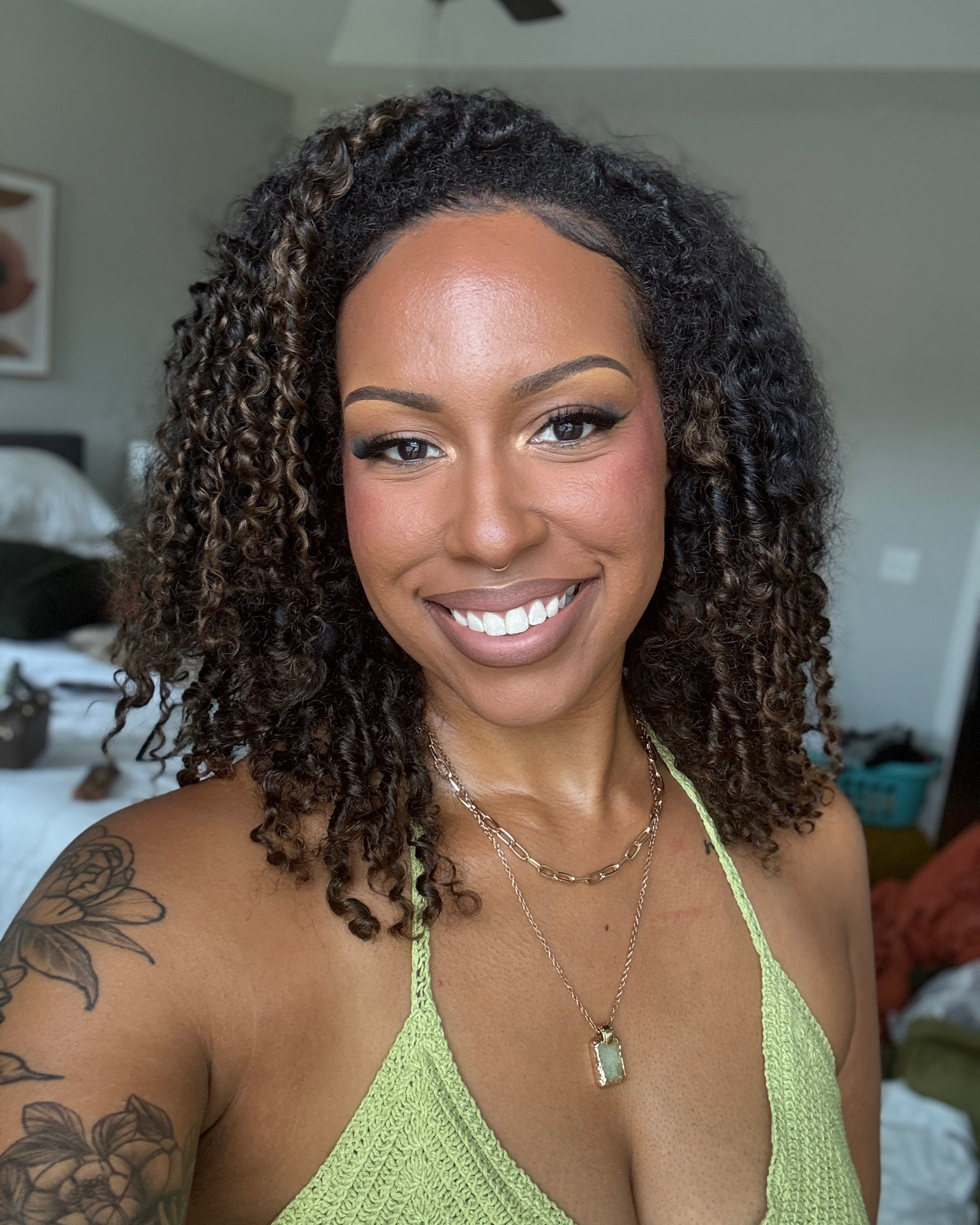 Feeling like a bronzed goddess 🤎🍯✨

#LTKBeauty #LTKootd #LTKMidsize