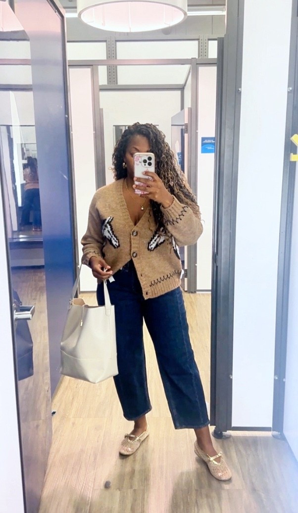 Fall outfit idea from Old Navy in my faithful gold flats from Amazon

#LTKStyleTip #LTKSaleAlert #LTKFindsUnder50