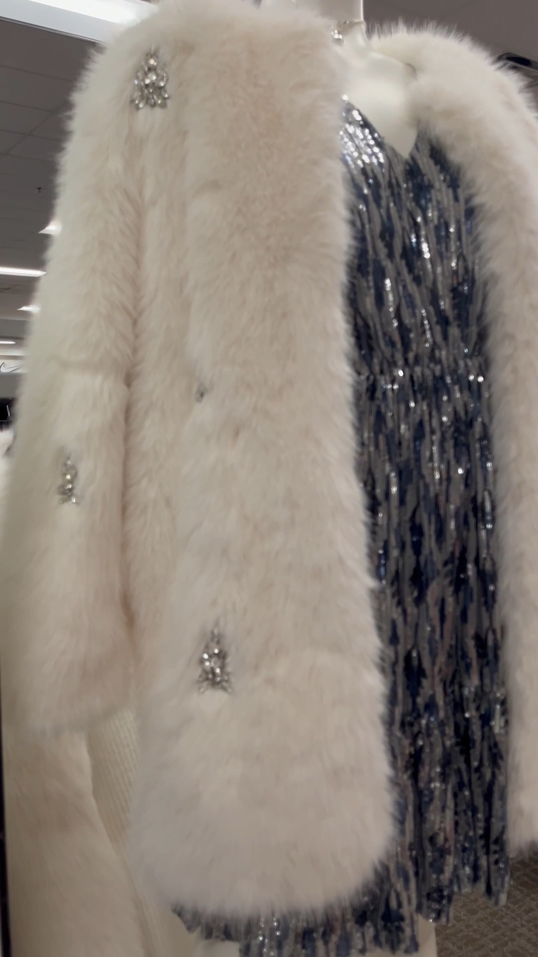 Love this faux fur white jacket with sparkly accents at Kohl’s for a glam winter bride to be. 

#LTKWedding #LTKFindsUnder100 #LTKFindsUnder50