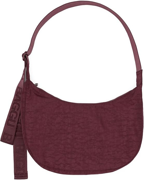 BAGGU Medium Nylon Crescent Bag | Amazon (US)