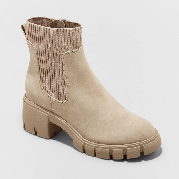Women&#39;s Keeley Chelsea Boots - Universal Thread&#8482; Taupe 11 | Target