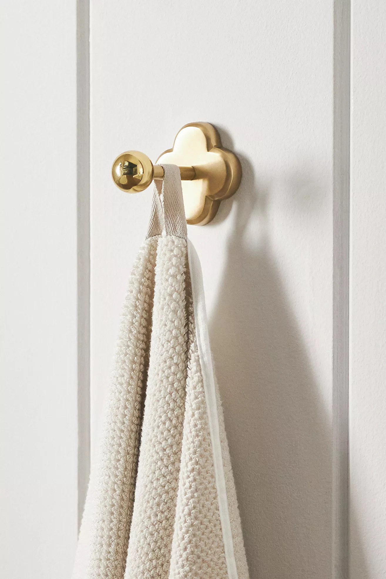Quinn Clover Brass Bath Hook | Anthropologie (US)