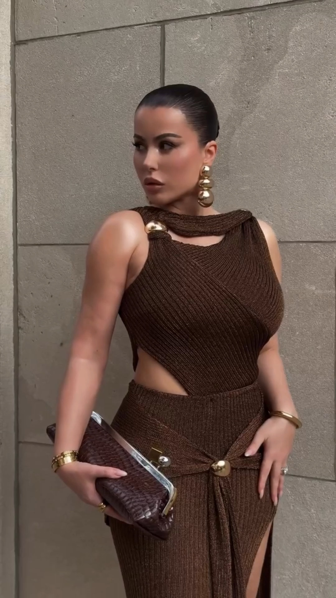 𝙼𝚎𝚝𝚊𝚕𝚕𝚒𝚌 𝙱𝚛𝚘𝚠𝚗 𝙶𝚘𝚍𝚍𝚎𝚜𝚜🤩🤎✨✨✨
~ 𝚅𝚒𝚊👸🏻 @𝚊𝚖𝚛𝚎𝚣𝚢

#LTKStyleTip #LTKBeauty #LTKSeasonal