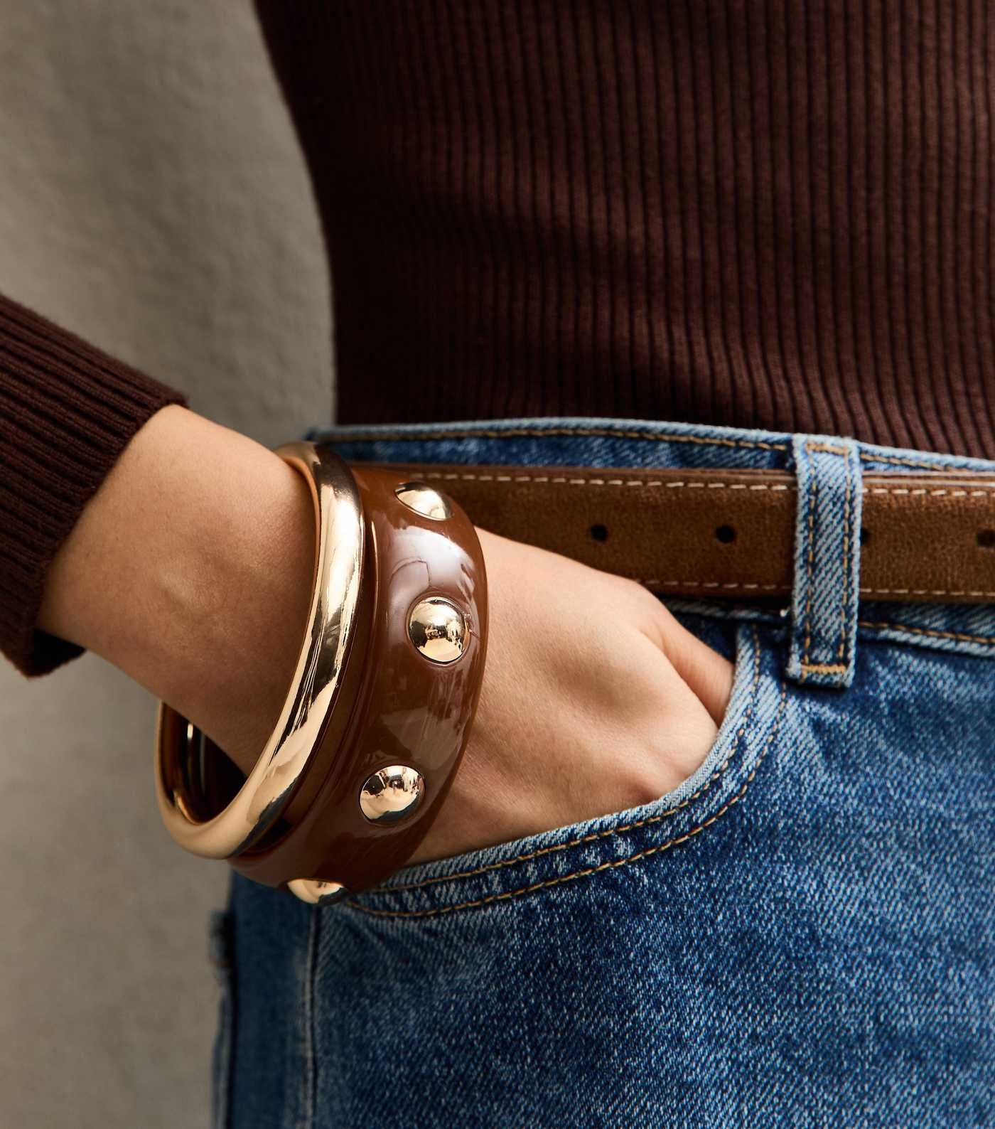 Pack Of 2 Gold Tone Chunky Resin Bangles | New Look | New Look (UK)