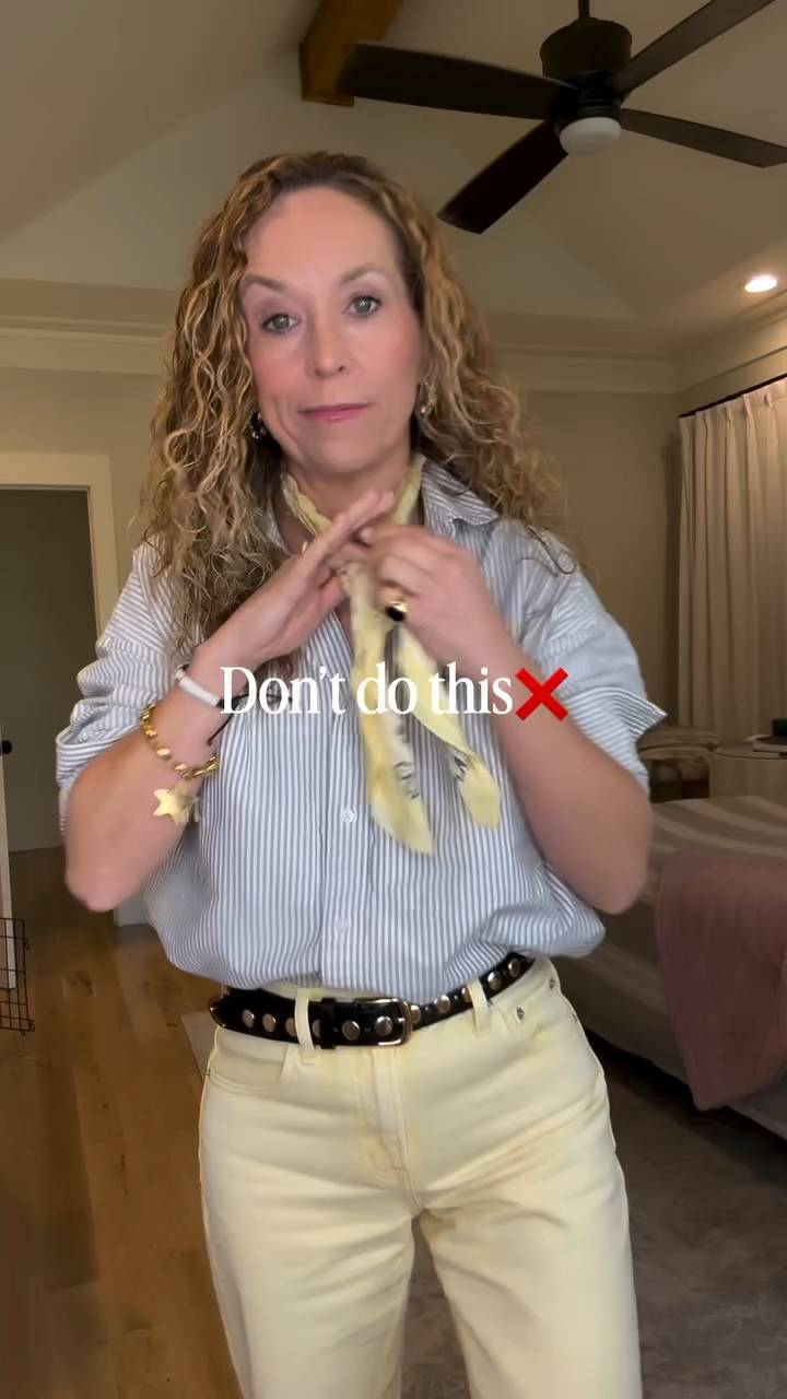 Scarves are the "it" accessory for spring but basic tying is not!

The way you tie can give it a fresh look and it's so easy!

Will you try this double knot trick instead of just tying a basic knot?  Let me know!

Save for later and comment scarf for links!😊💕

#midlifestyle #fashionover40 #howtotiescarf #scarftutorial