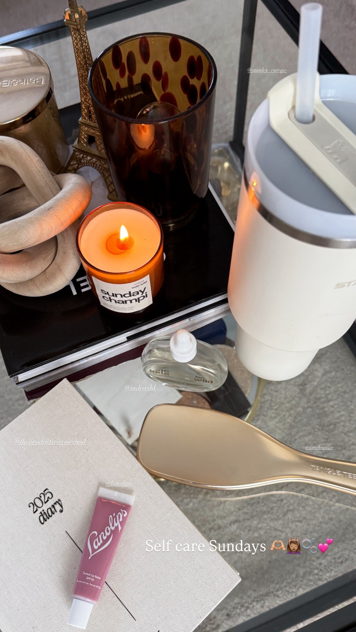 What’s better than a self care Sunday - perfect to wind down before the week ahead 💕 I love putting in some hair oil and planning for the week ahead.

#selfcare #haircare #stanley #lanolips #windowntime #hairoil #indewild
#beauty #pampertime #relaxingtime
#sephora 

#LTKxCultBeauty #LTKbeauty #LTKuk