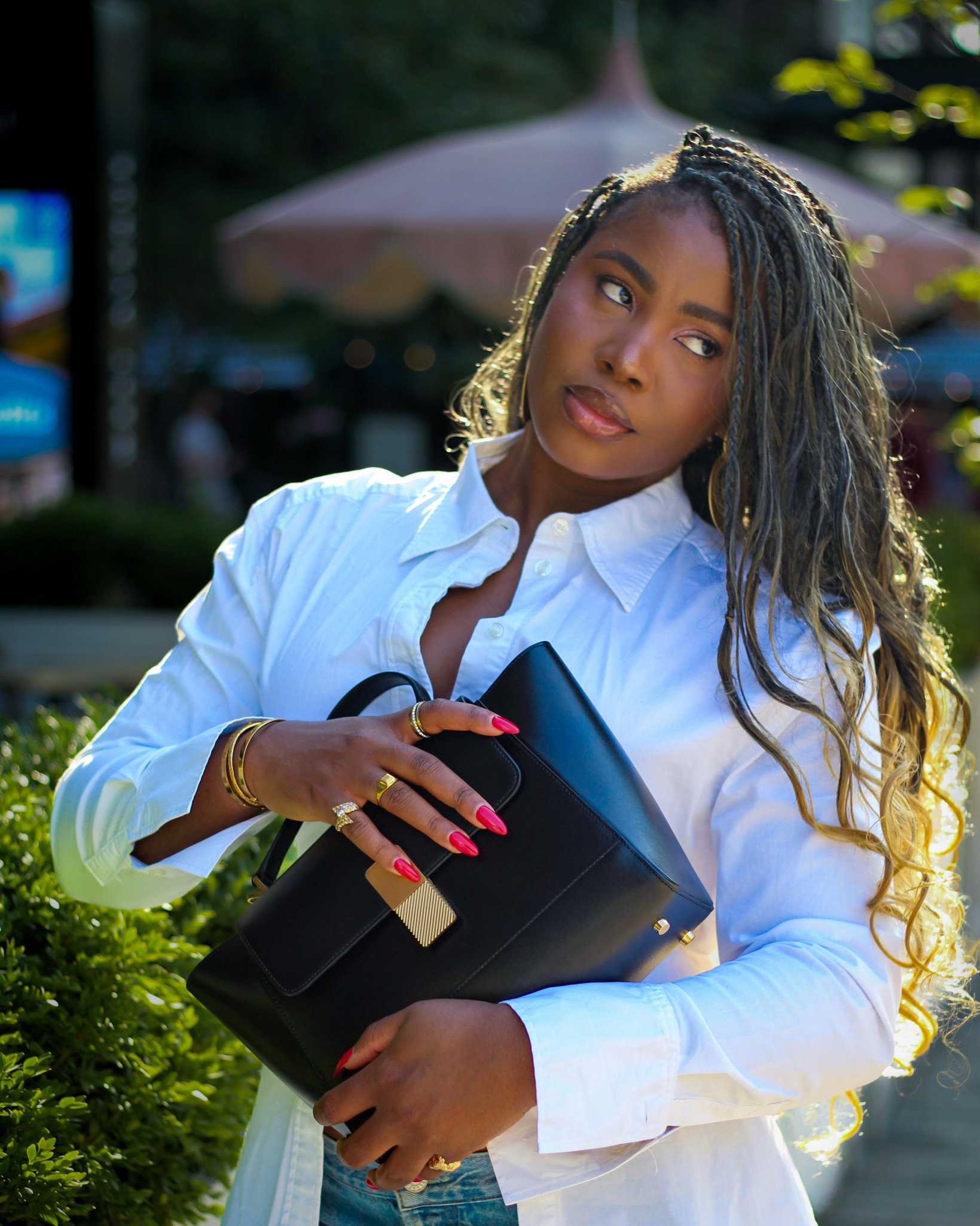 There’s just something about the right accessories to bring a look to life ✨ as a gold jewelry lover, you’ll always find me with a couple gold bracelets and some statement rings ✨

#LTKStyleTip #LTKFindsUnder100 #LTKItBag