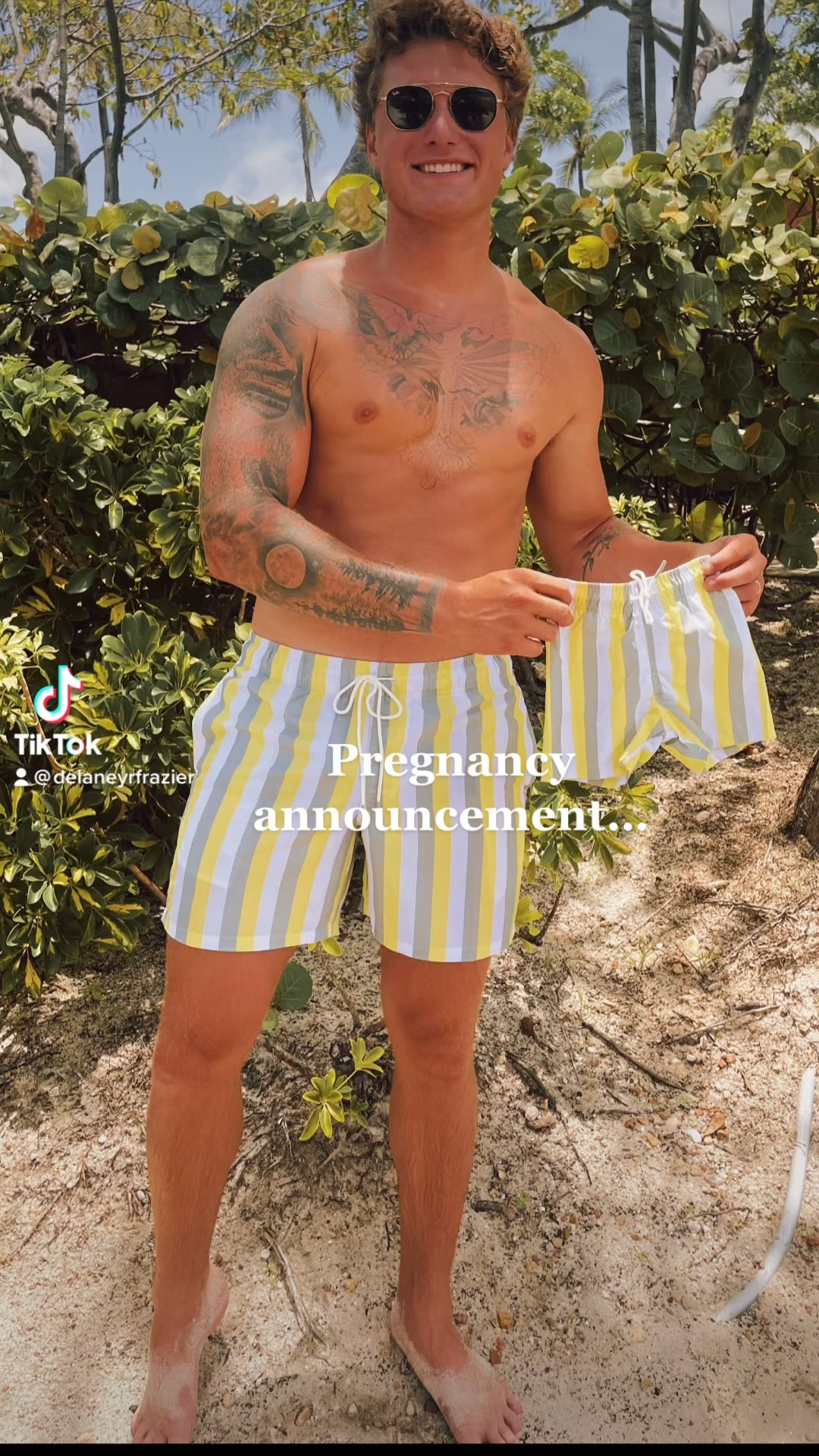 Pregnancy announcement ➡️ parents 

#LTKbaby #LTKmens #LTKswim