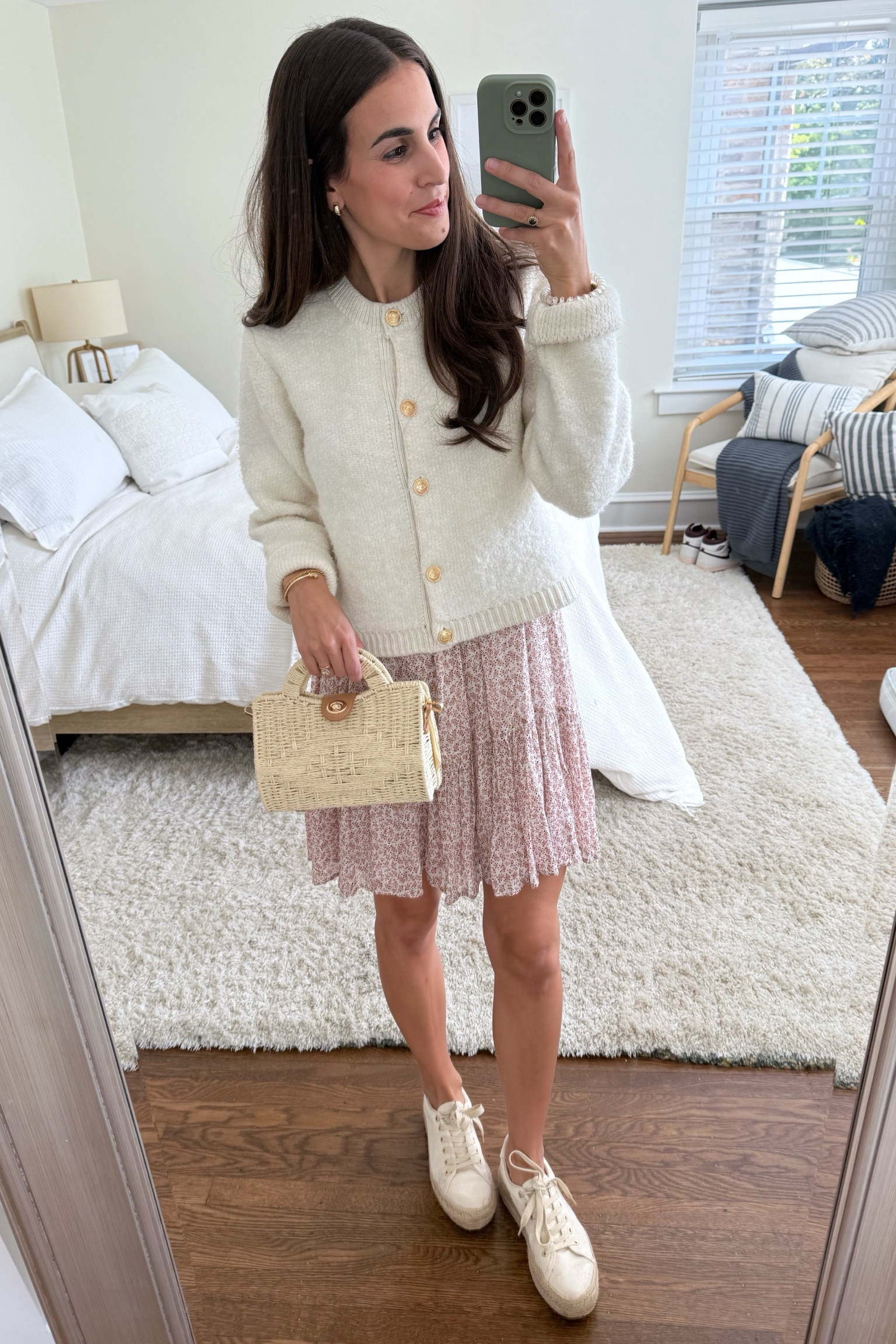 Cardigans to restyle your closet

Fall 2024 fashion trends

#LTKfindsunder50 #LTKsalealert #LTKstyletip