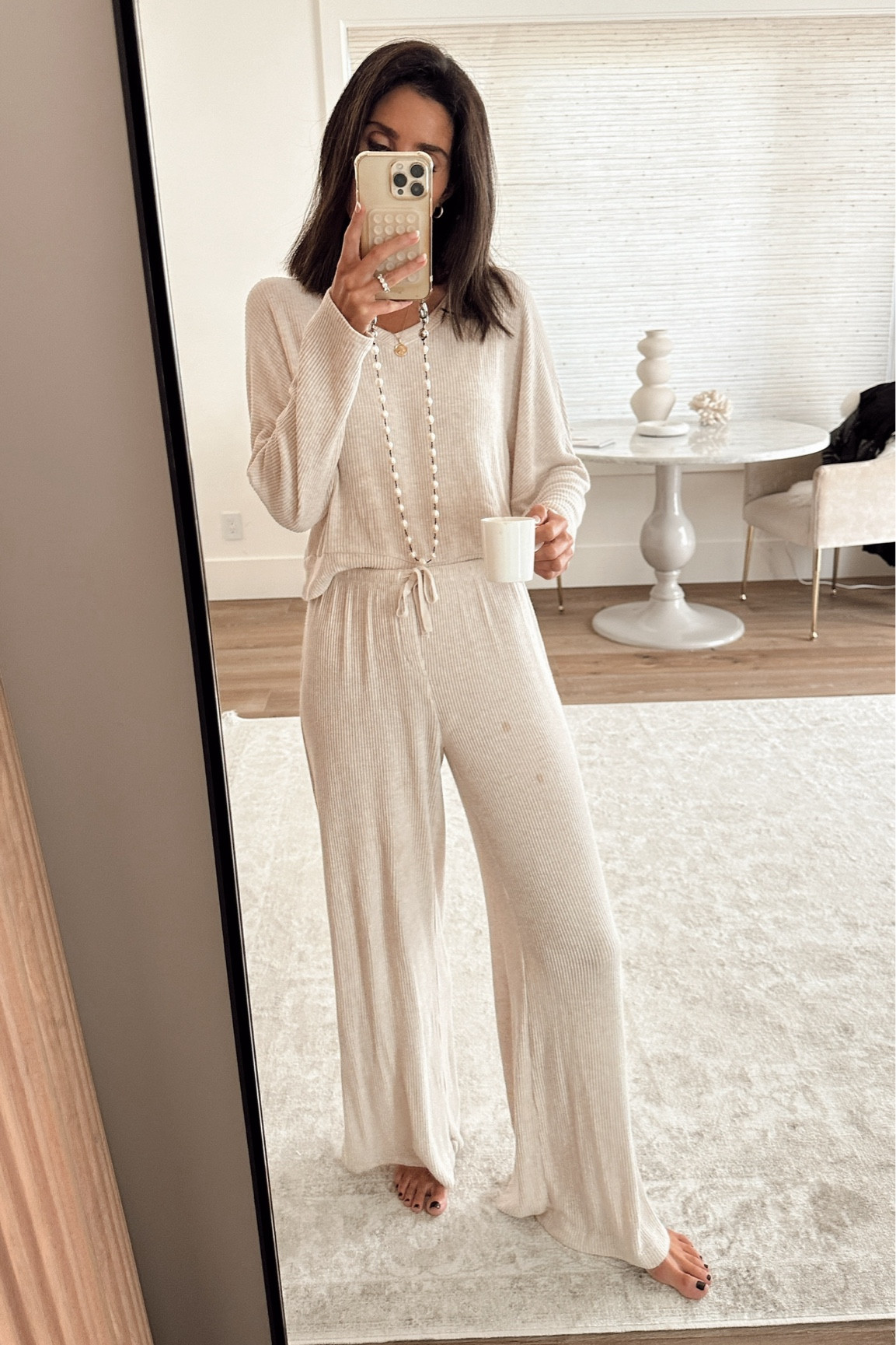 LAZY COZY MORNING✨
#stylinbyaylin #aylin #targetfinds 

#LTKStyleTip #LTKSeasonal #LTKFindsUnder50