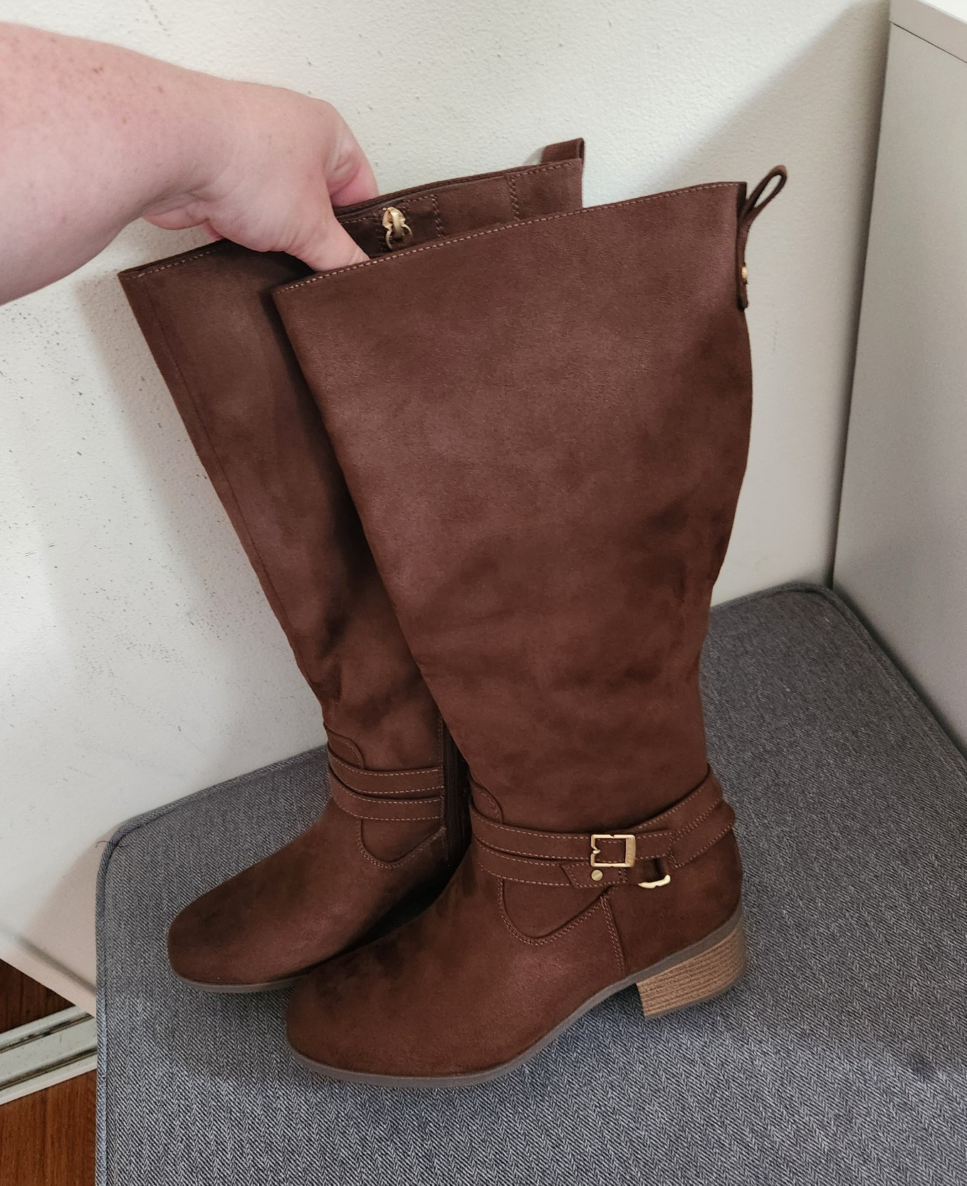 LOVE these dark brown suede boots! They are so cute and comfortable! Calf size does run small. I ordered wide calf and normally don't get wide calfFall boots/ suede boots/ high boots

#LTKSeasonal #LTKootd #LTKSaleAlert