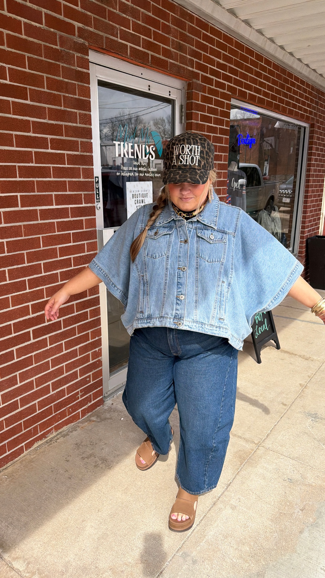 A spring boutique crawl day calls for a cute outfit! I love a denim on denim look with neutral accessories 🫶 wearing a 34 short in the jeans 😄

#LTKMidsize #LTKootd