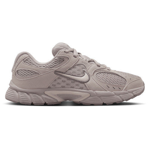 Nike V5 RNR Suede | Kids Foot Locker (US)