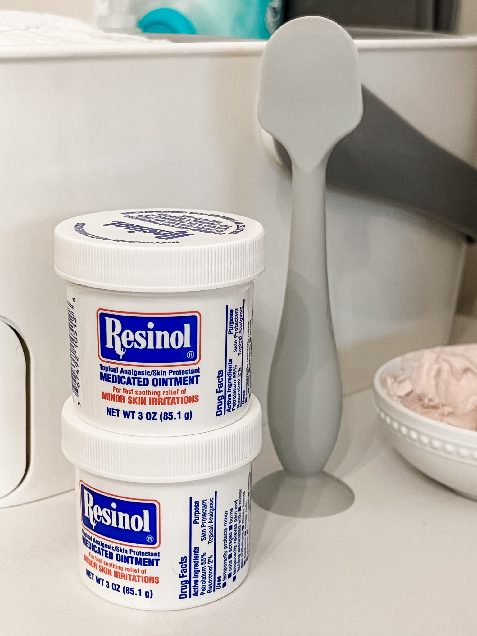 Ingredients for Resinol Resorcinol for Medical Usage Resorcinol