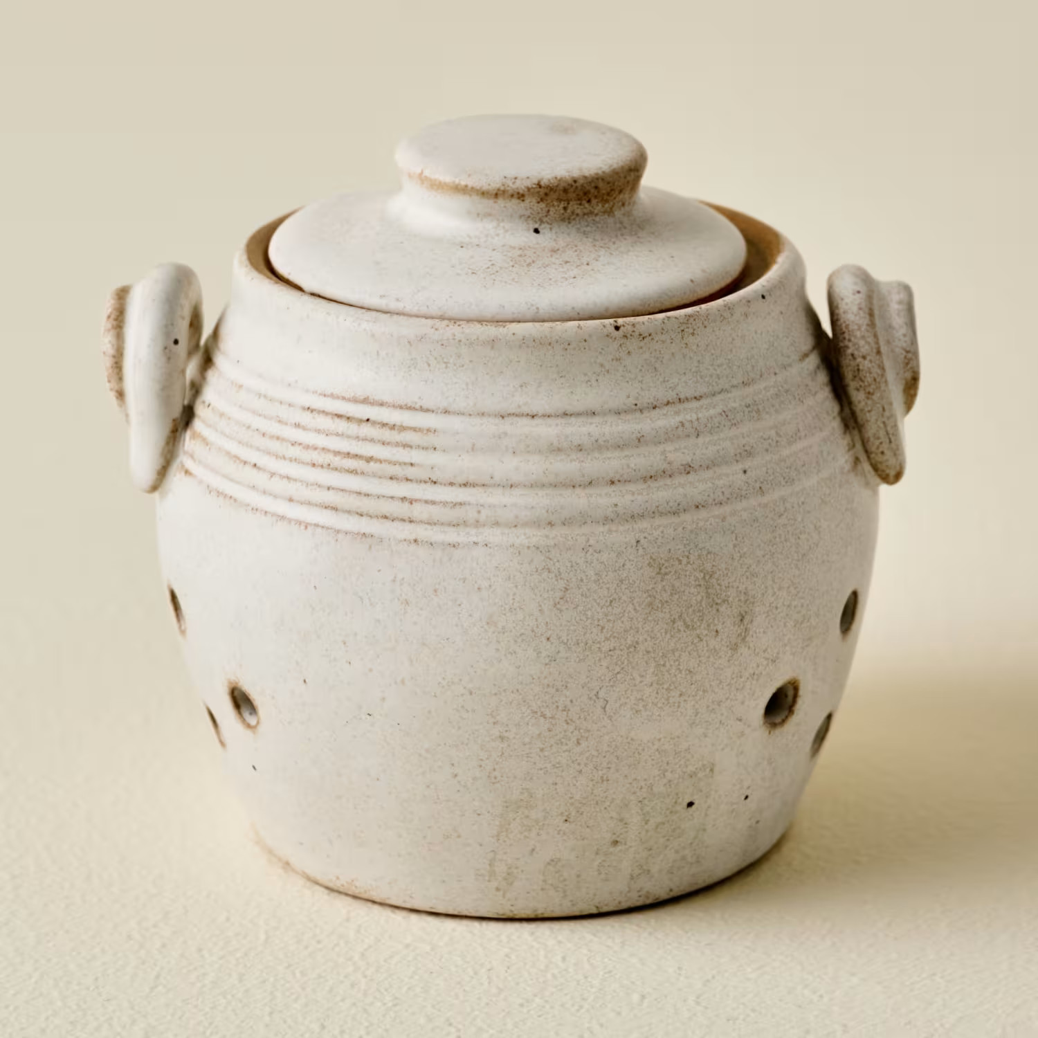 French White Garlic Keeper | Magnolia