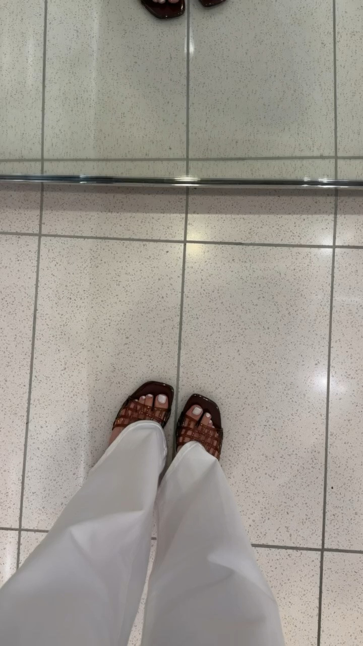 Brown jelly sandals, fit tts.

jelly slide sandals, chic summer sandals, vacation essentials, neutral summer shoes, resort wear style, casual beach outfits, trendy jelly sandals, effortless summer fashion, everyday warm weather looks

#LTKootd #LTKOver40
