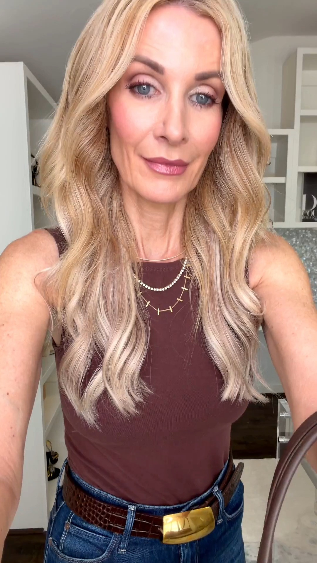 Fall Uniform Alert: Under $40 & Elevated 🤎 This outfit is giving effortless fall in the best way. Starting with this Quince brown boat neck tee — under $40, comes in multiple colors, and the softness is unreal. I paired it with my Mother slim bootcut jeans in a dark wash — high-waisted and so slimming, these are a forever pair. The real statement piece? This Legence chocolate brown belt with a gold buckle. It's the kind of detail that instantly elevates any fall outfit — guaranteed. Fit notes: I'm in an XS in the tee and a 24 in the denim, and everything runs true to size. 

 

#LTKgrwm #LTKdayinmylife #LTKootd