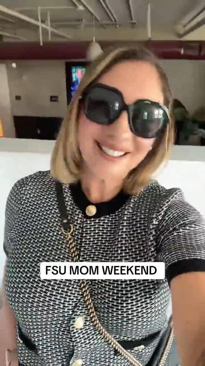 Women Fashion

Perfect cardigan top, with boot cut jeans
#anntaylor #outfitinspo #womenfashion 

#LTKOver40 #LTKmomlife #LTKSaleAlert