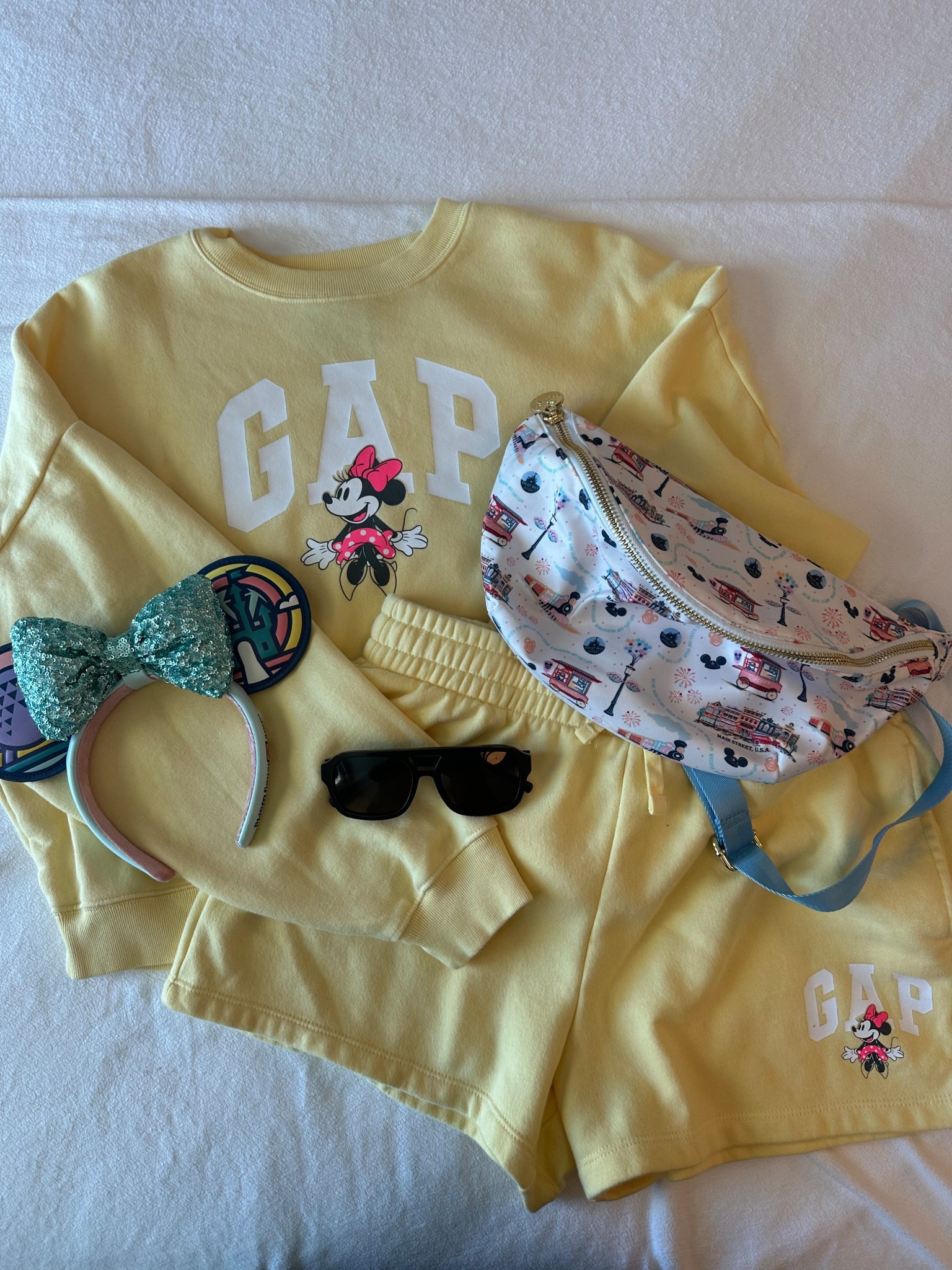 Disney park outfit 