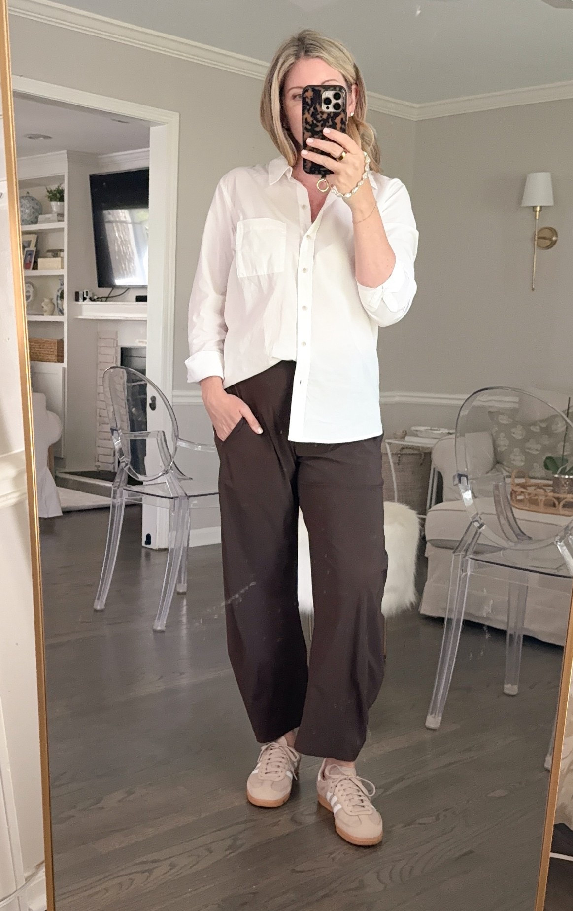 The @Ruti pants are SO good!  My new favorites!  I am in a six.  



#LTKWorkwear #LTKootd