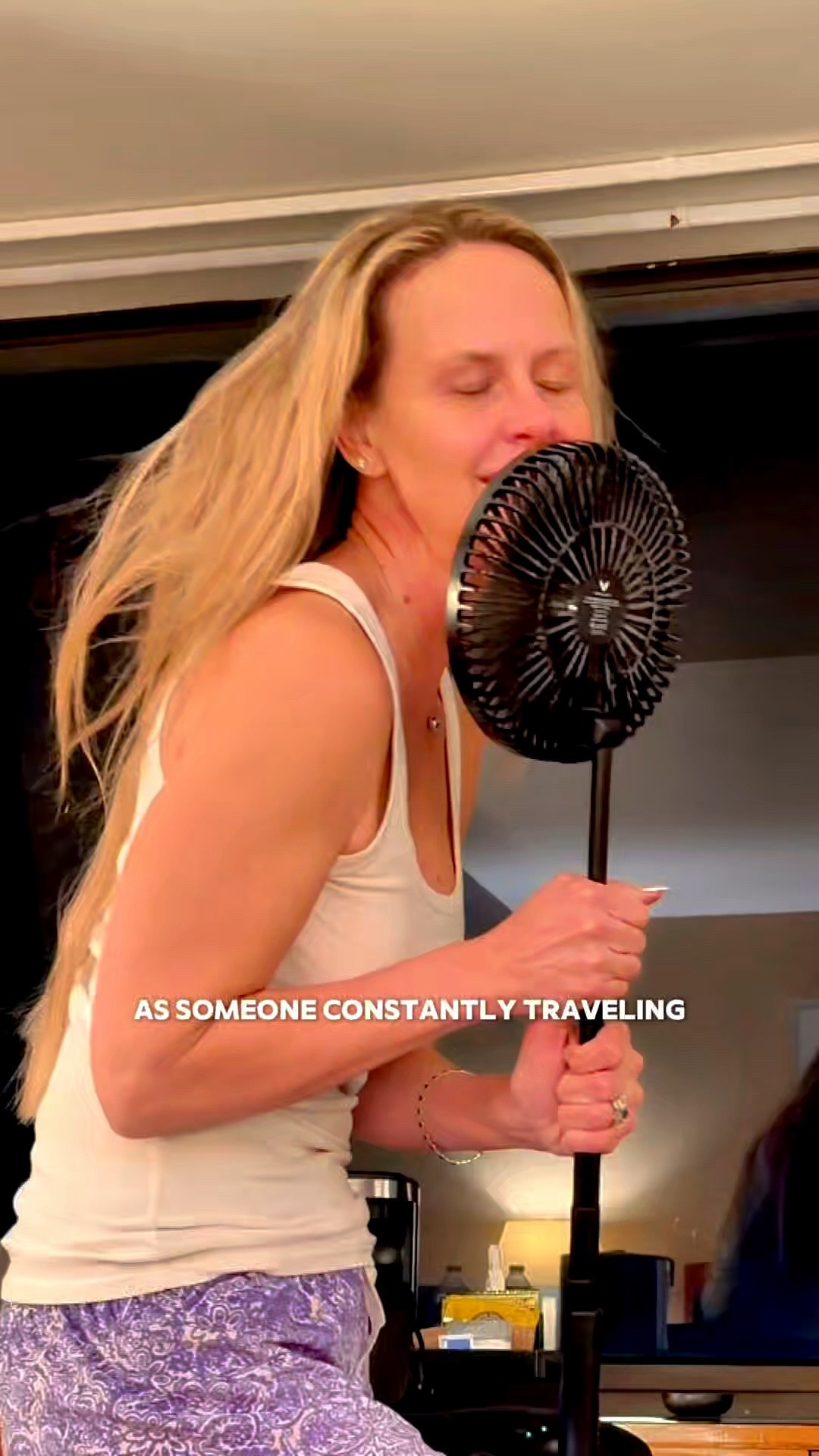 POV: if you travel a lot, this little fan becomes non-negotiable ✈️😅

As someone constantly on planes, in hotels, trade shows, and road trips… I don’t leave home without my Venty fan because it honestly saves me every single trip. Compact, powerful, doubles as a power bank, and the battery lasts forever 🙌

Make sure you check for coupons. Don’t take my word for it… check out the reviews below.

#travelfinds #travelmusthave 
#travelessentials #portablefan #summertravel