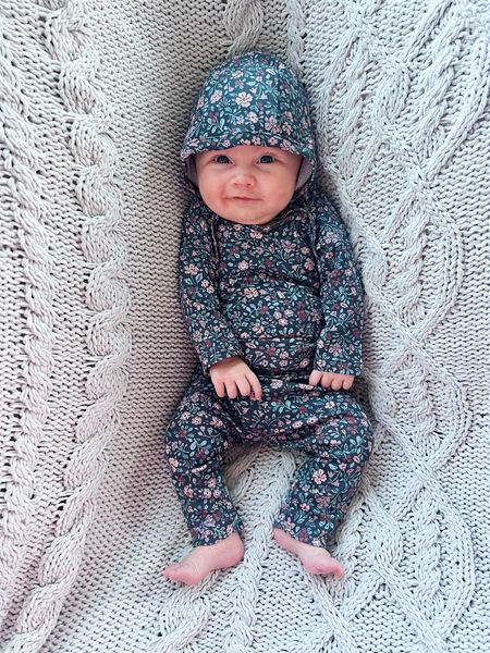 The cutest baby outfit from H&M! 

#LTKkids #LTKfindsunder50 #LTKbaby