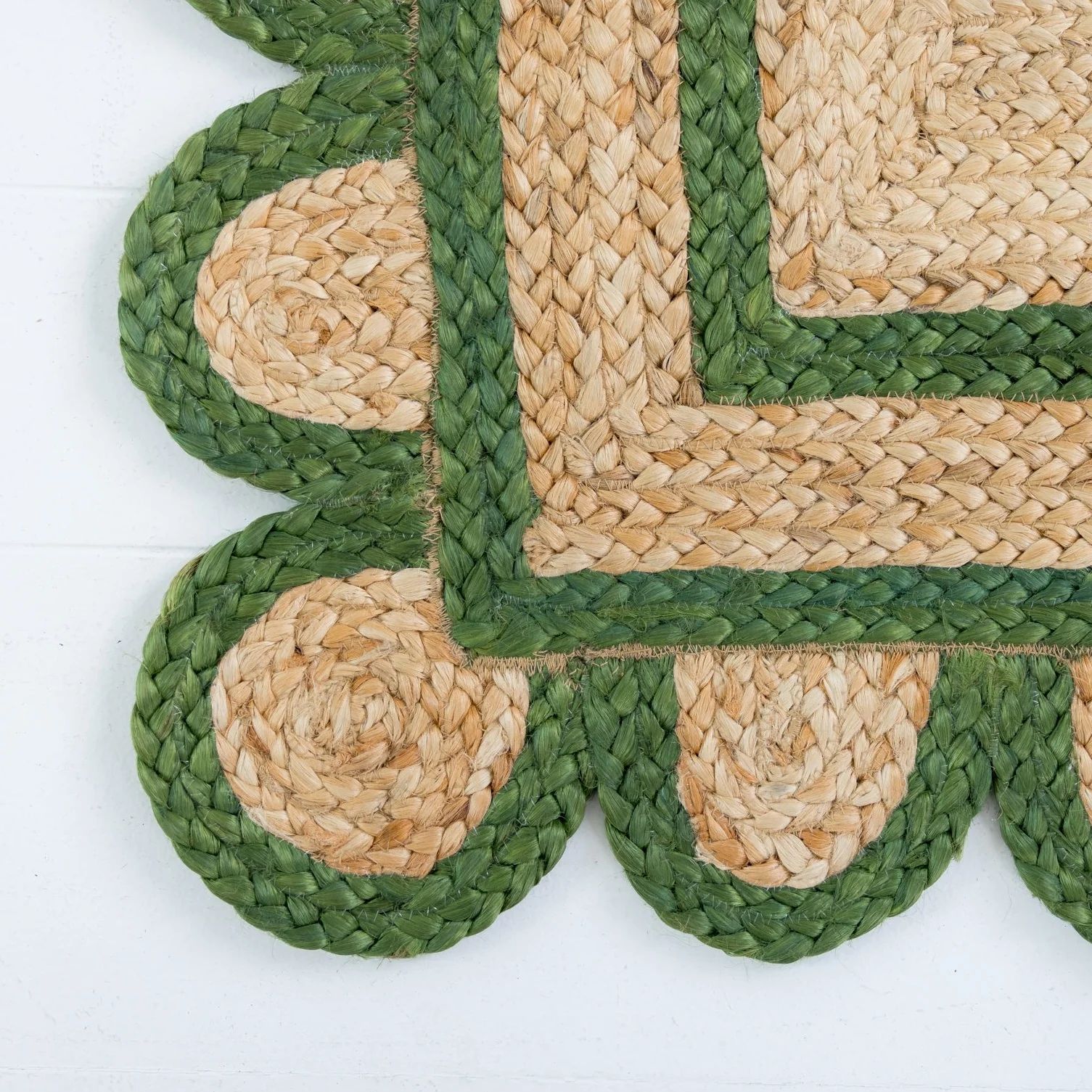 Forrest Green Scalloped Jute Rug | Locust Lane Rugs