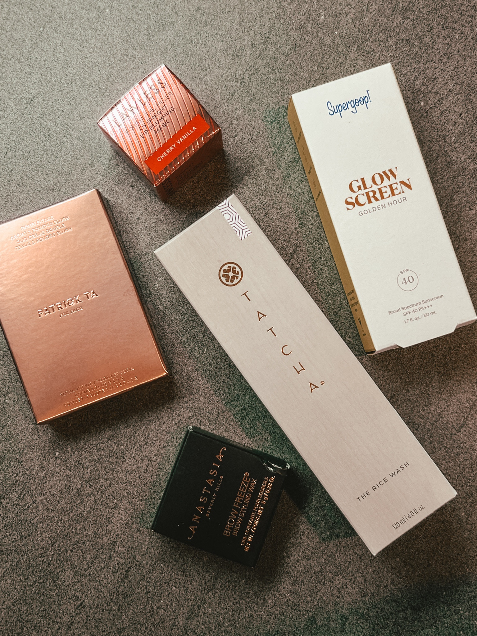 The first portion of today’s Sephora Sale Haul! 

The forget the filler lip mask is a fav of mine especially in a dry climate. 
The Patrick Ta She’s the Moment Dream Duo Blush is all you could ever want in the perfect peach blush. 
Tatcha Rice Wash, say less. 
Can’t forget the SPF!! 
& Anastasia Brow Freeze laminates my brows better than anything I’ve tried! Part 2 to come!  


Tatcha, Patrick ta, supergoop, lawless beauty, lip mask, lip plumper, Anastasia, brow products, beauty finds, skin care, make up, Sephora sale, Sephora savings event, must have beauty, daily make up 

#LTKxSephora #LTKbeauty #LTKsalealert