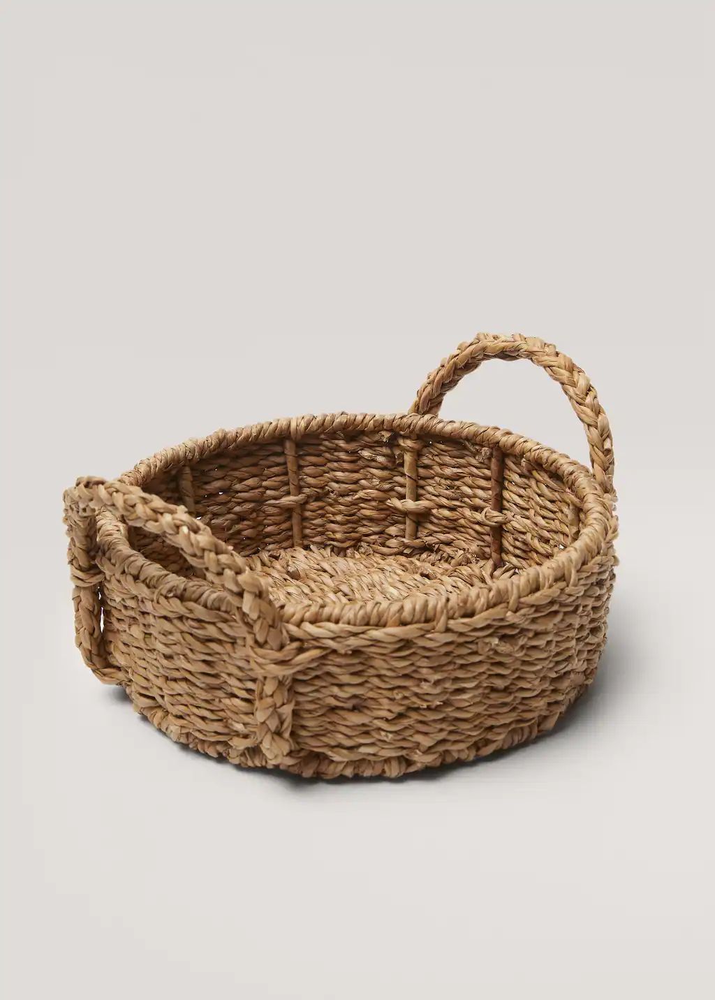 Round basket 25x25x09cm -  Home | Mango Home USA | MANGO (US)