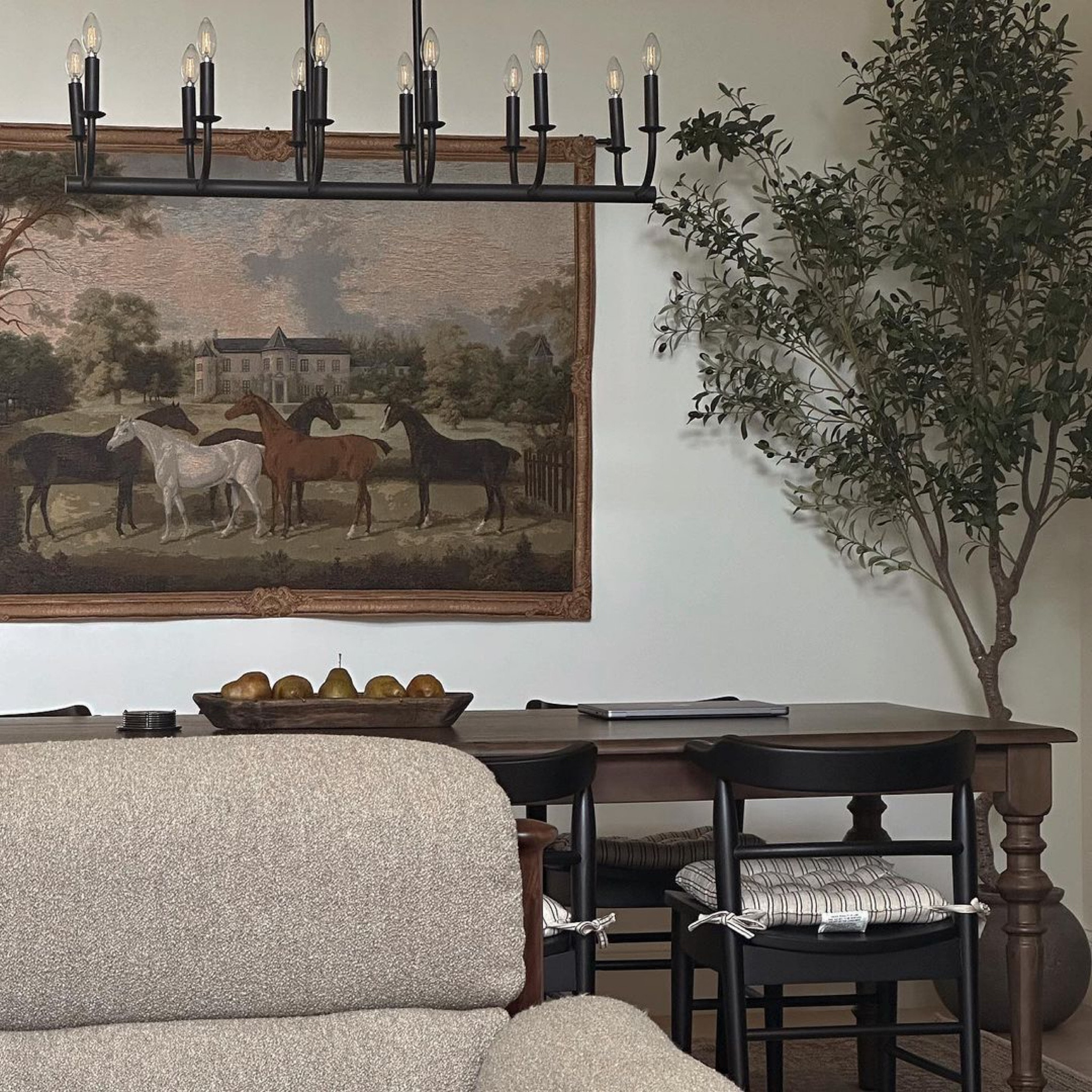 Moody earth tone dining room

#LTKhome