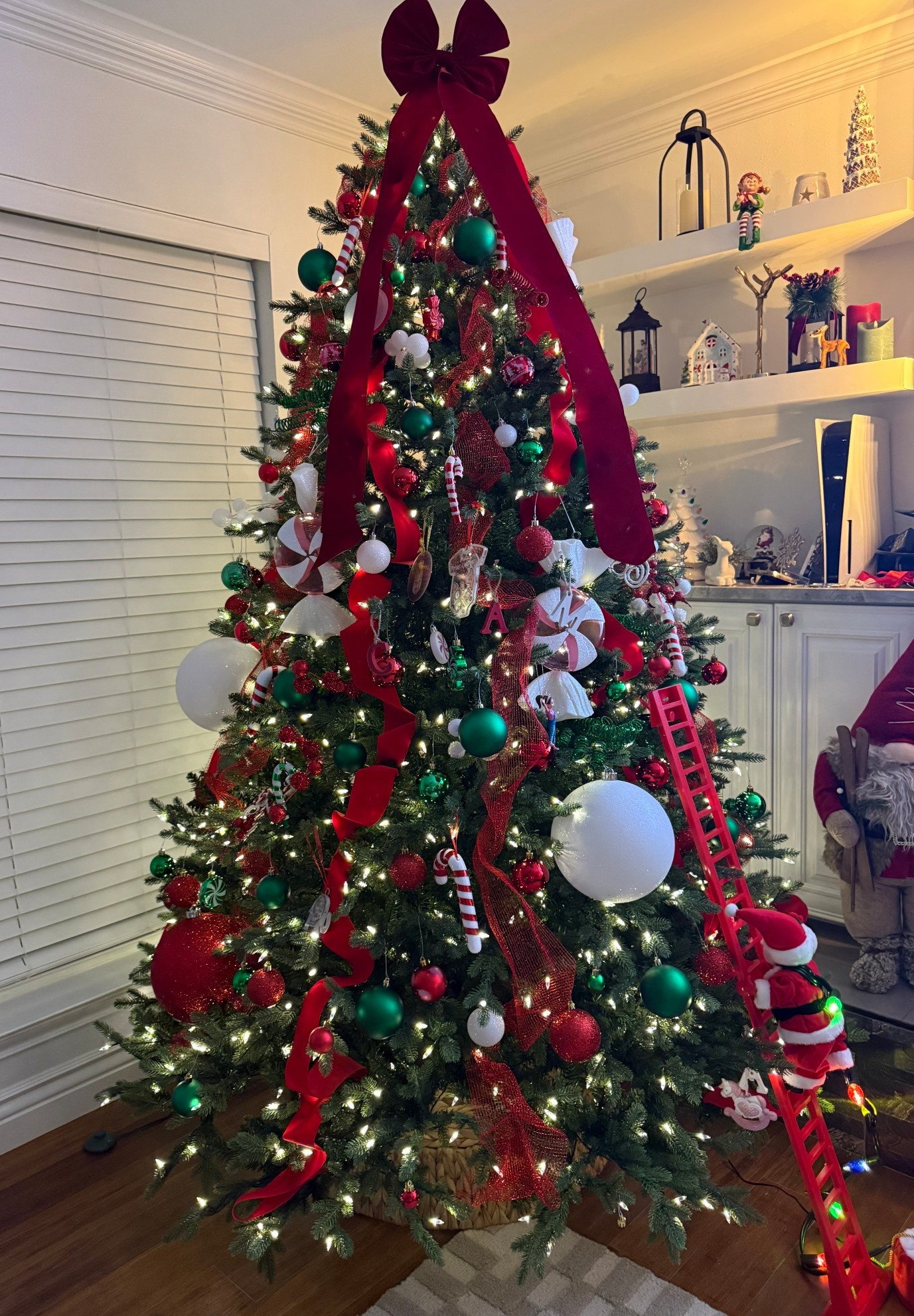 Dad loves traditional colors & I love how this turned out last year so decorated again like last year’s tree! And maybe we’ll do something new next! 🎄❄️🎅🏼😍

#LTKHoliday #LTKSeasonal #LTKHome