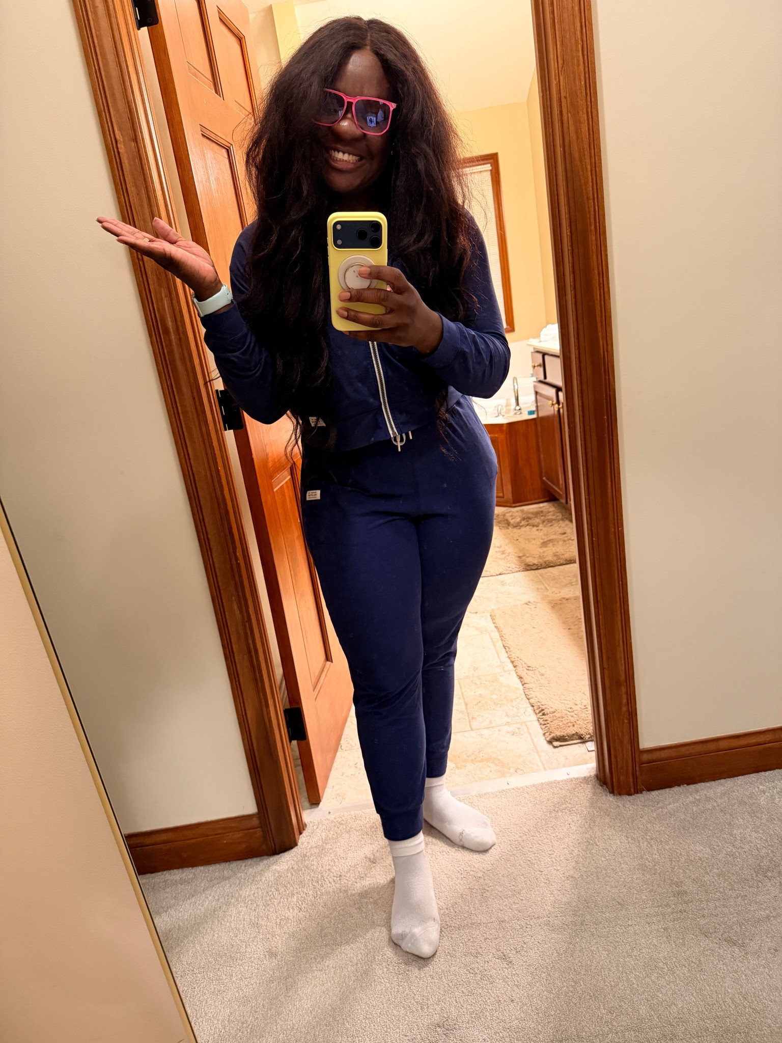 My favorite airport fit! So comfy, cute, and stretchy!

#peloton
#dreamblend
#airportfit
#comfycasual

#LTKMidsize #LTKootd #LTKTravel