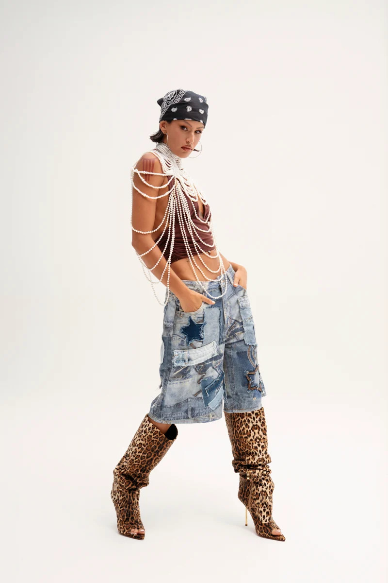 STARS IN THE SKY DENIM SHORT | AKIRA