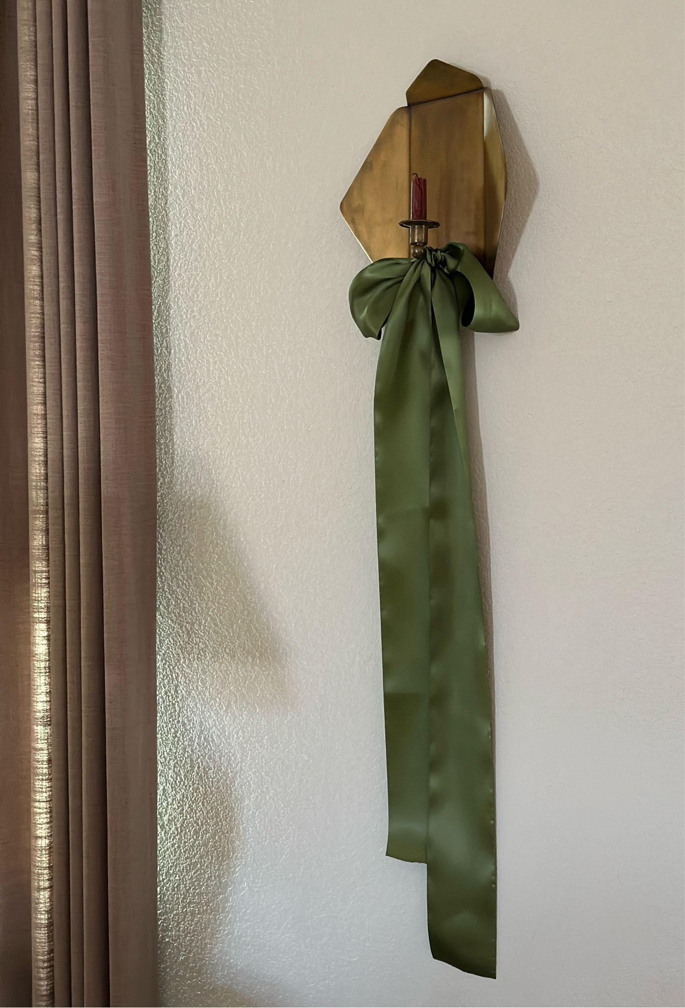 Candle sconce, brass candle sconce, ribbon, green ribbon, Christmas ribbon, Christmas decor, Christmas decoration 

#LTKSeasonal #LTKHome #LTKHoliday