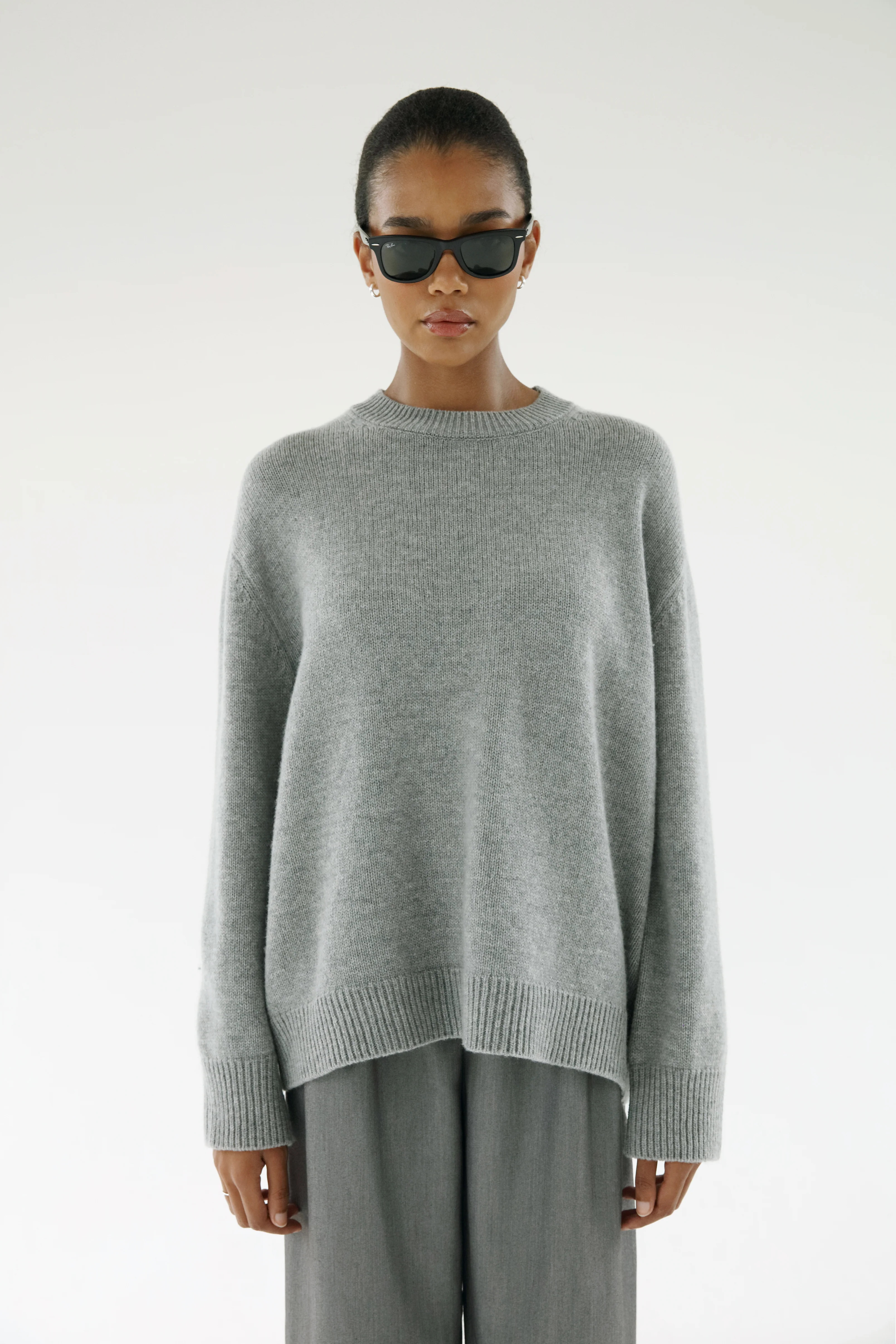 Flo Crewneck Sweater, grey | Almada Label