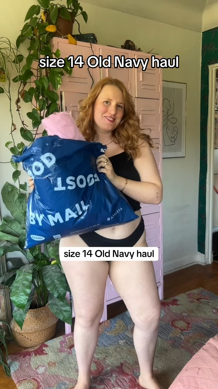 Size 14 Old Navy haul! PS everything is on SALE right now!

I feel like Old Navy has been killing it lately on winter collections and holiday outfits. I found this brown Fair Isle sweater and LOVED it. Worked so well with this pink puffer jacket which is perfect for winter days, ski trips, etc. 

Not every holiday outfit was a hit, the white sweater was meh and the velvet dress was cute but could have used pockets IMO. 

Which Old Navy clothing item is your favorite?? #holiday #holidayoutfit #oldnavy #fairisle #sweater #pufferjacket #midsize #curvy #curvybodies #size14 #winteroufits #sequinpants